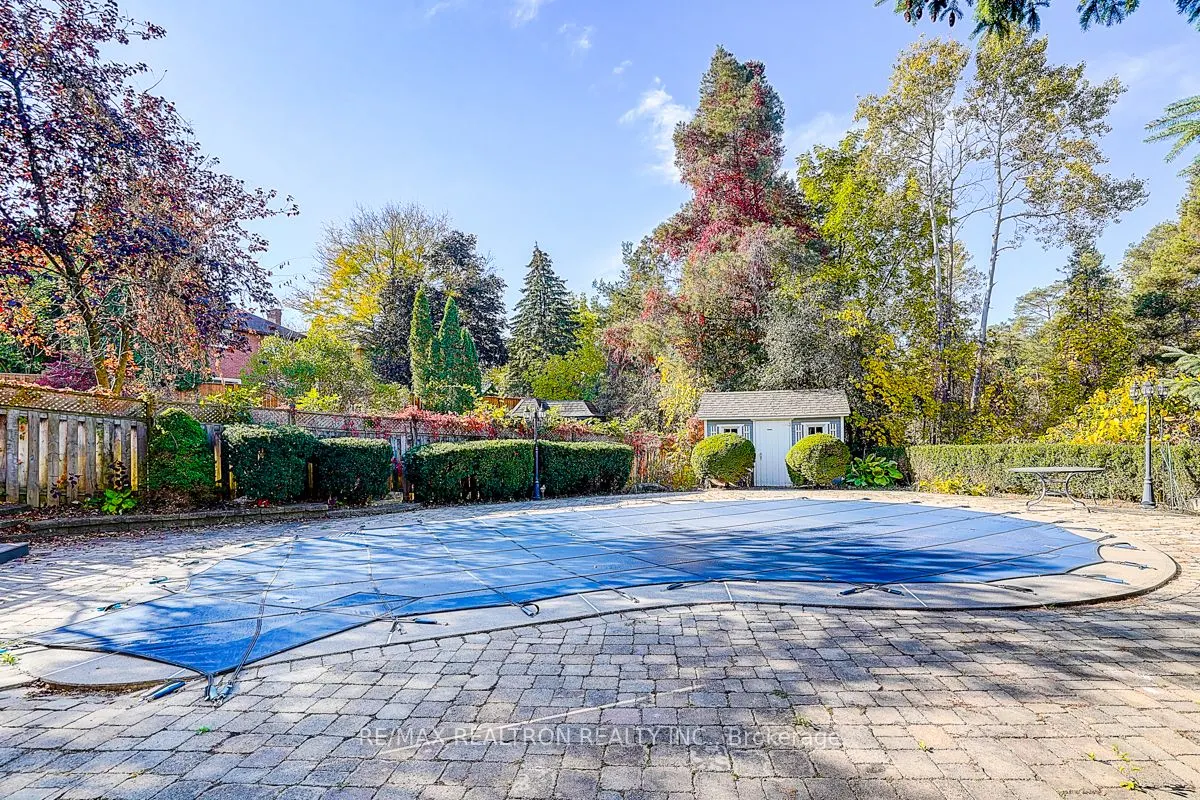8 Rockley Court