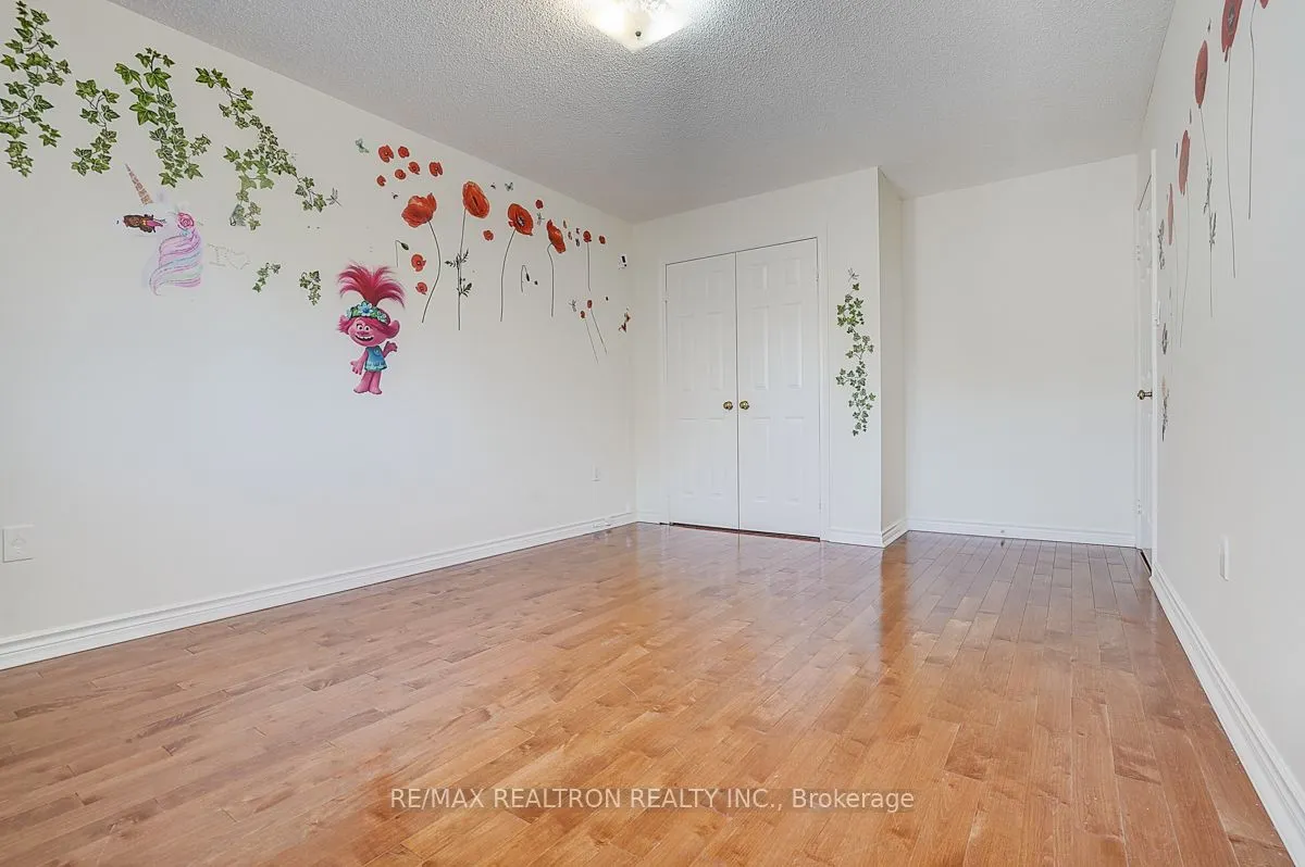 8 Rockley Court