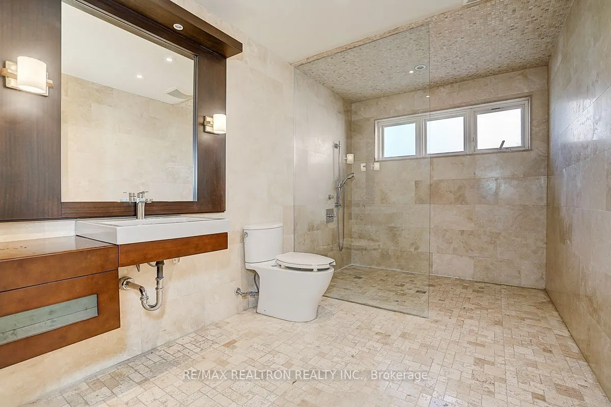 8 Rockley Court