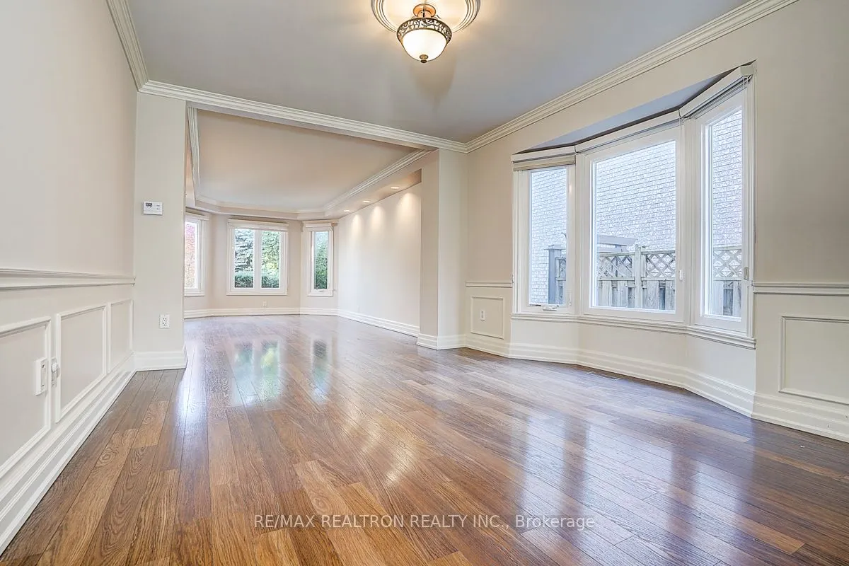 8 Rockley Court