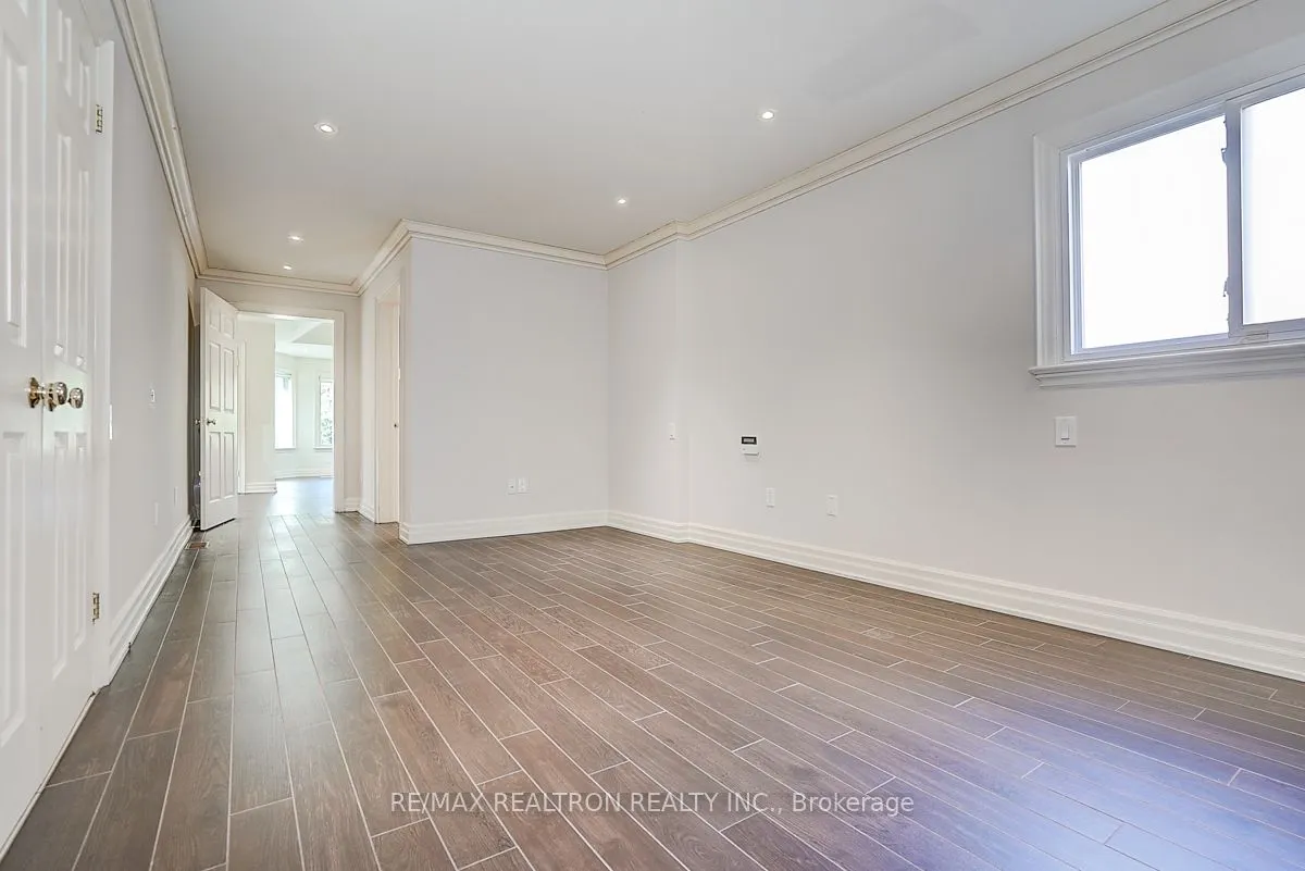 8 Rockley Court
