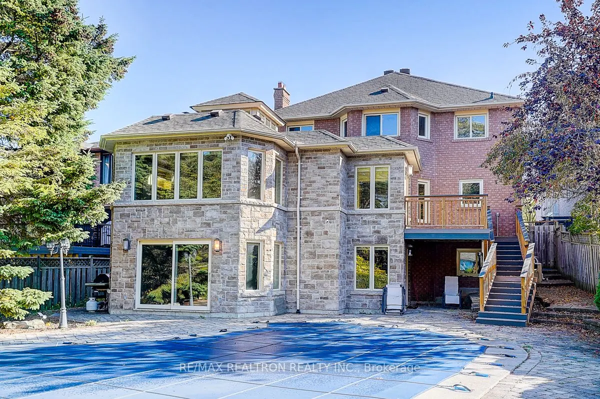 8 Rockley Court