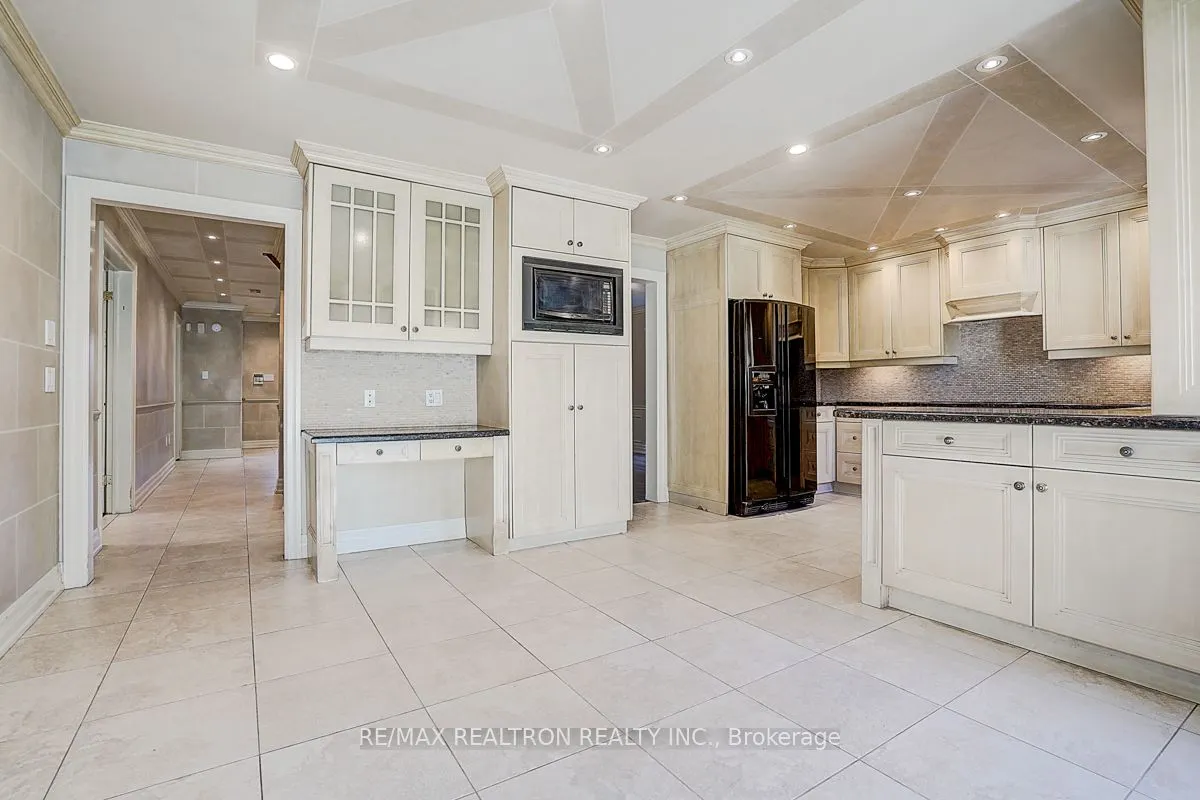 8 Rockley Court