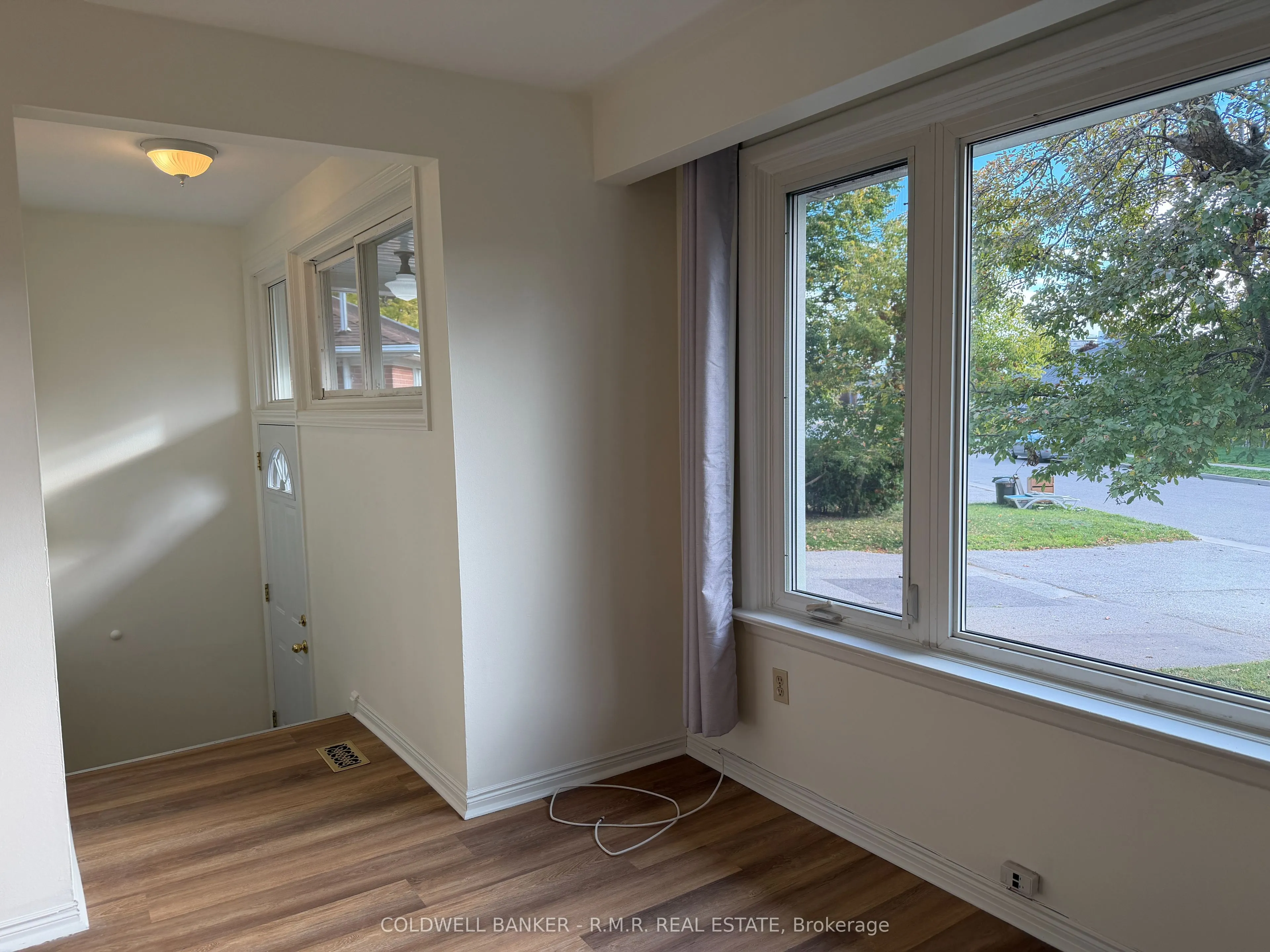 275 Silverbirch Drive