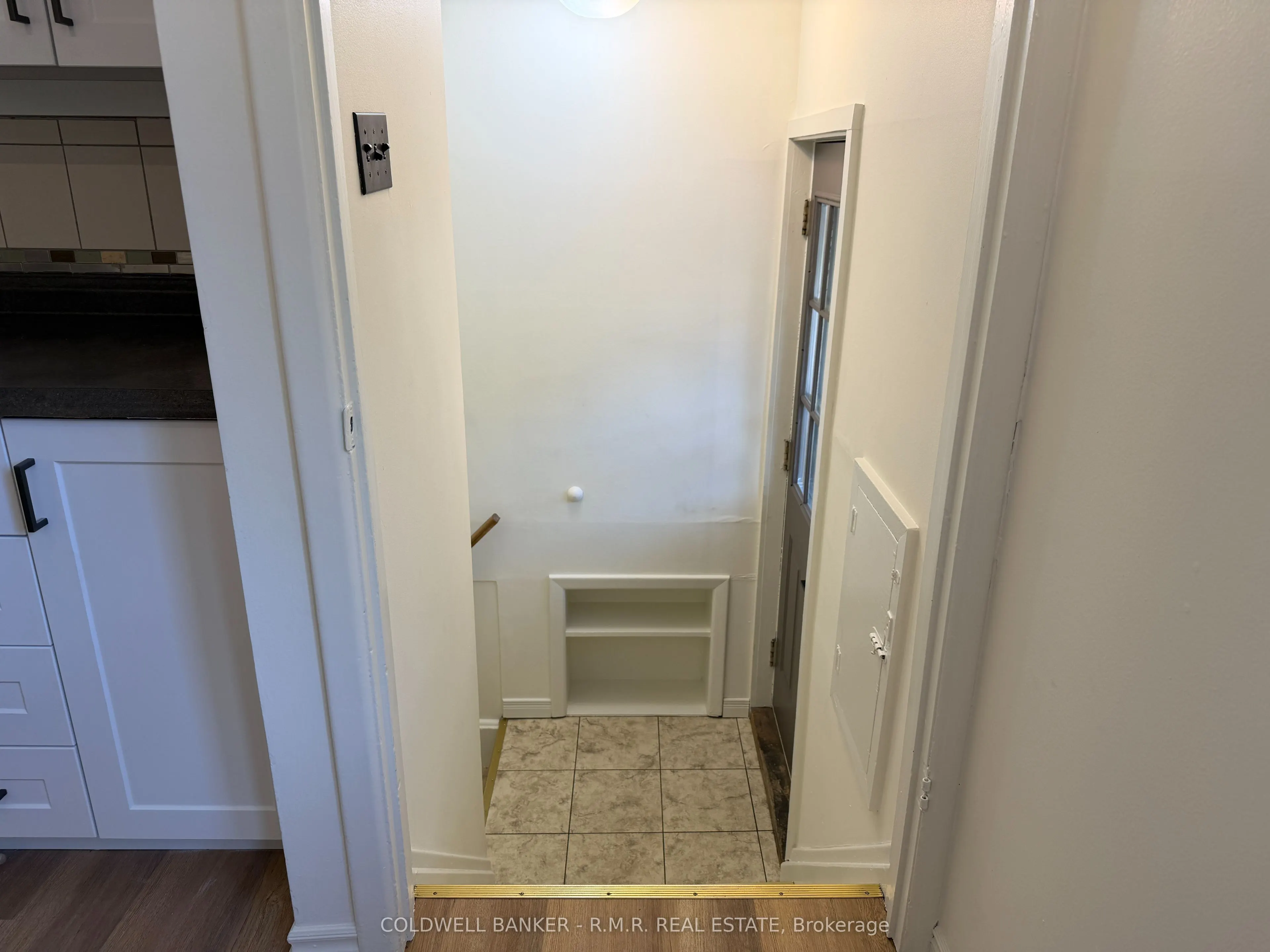 275 Silverbirch Drive