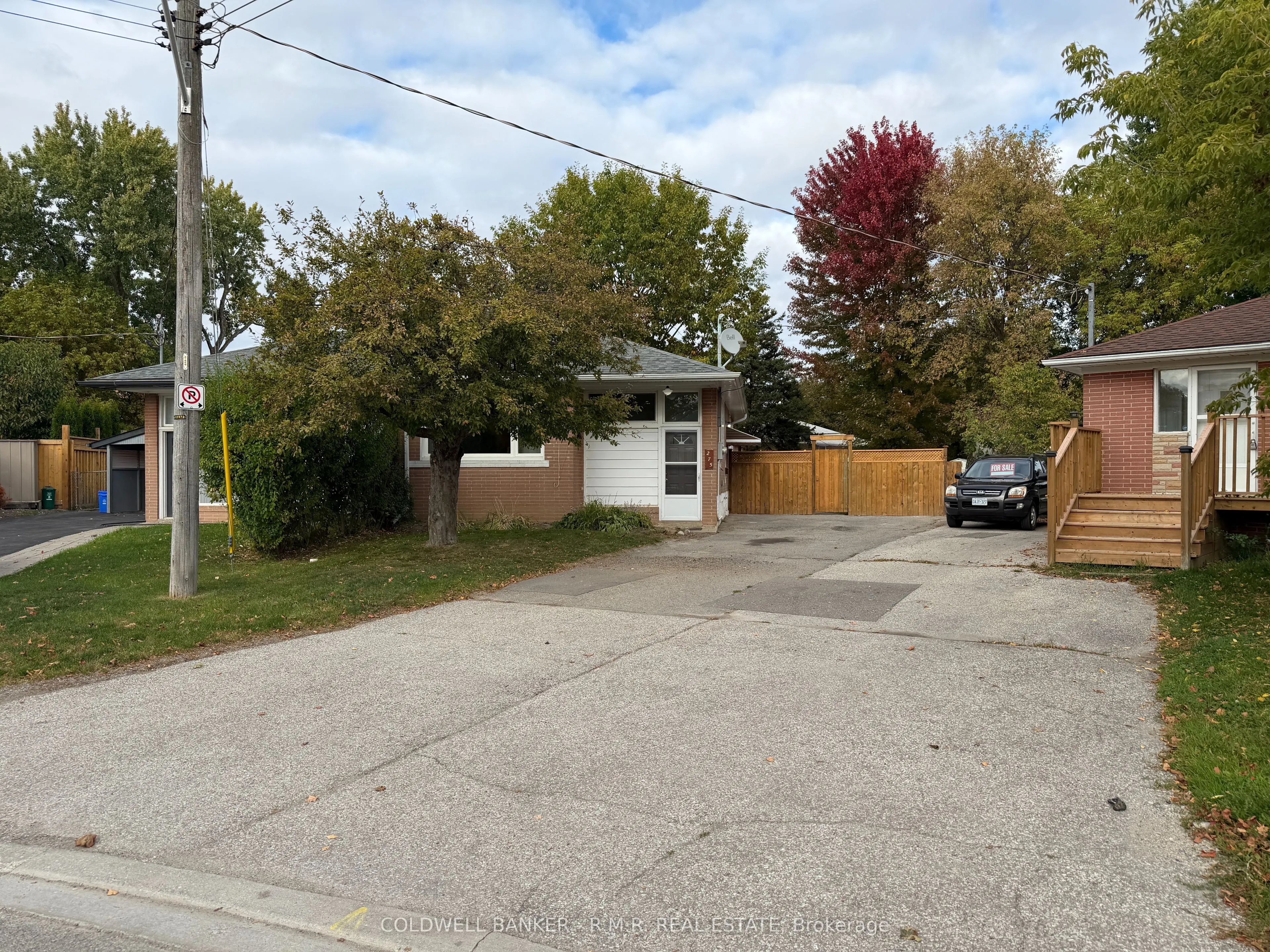 275 Silverbirch Drive