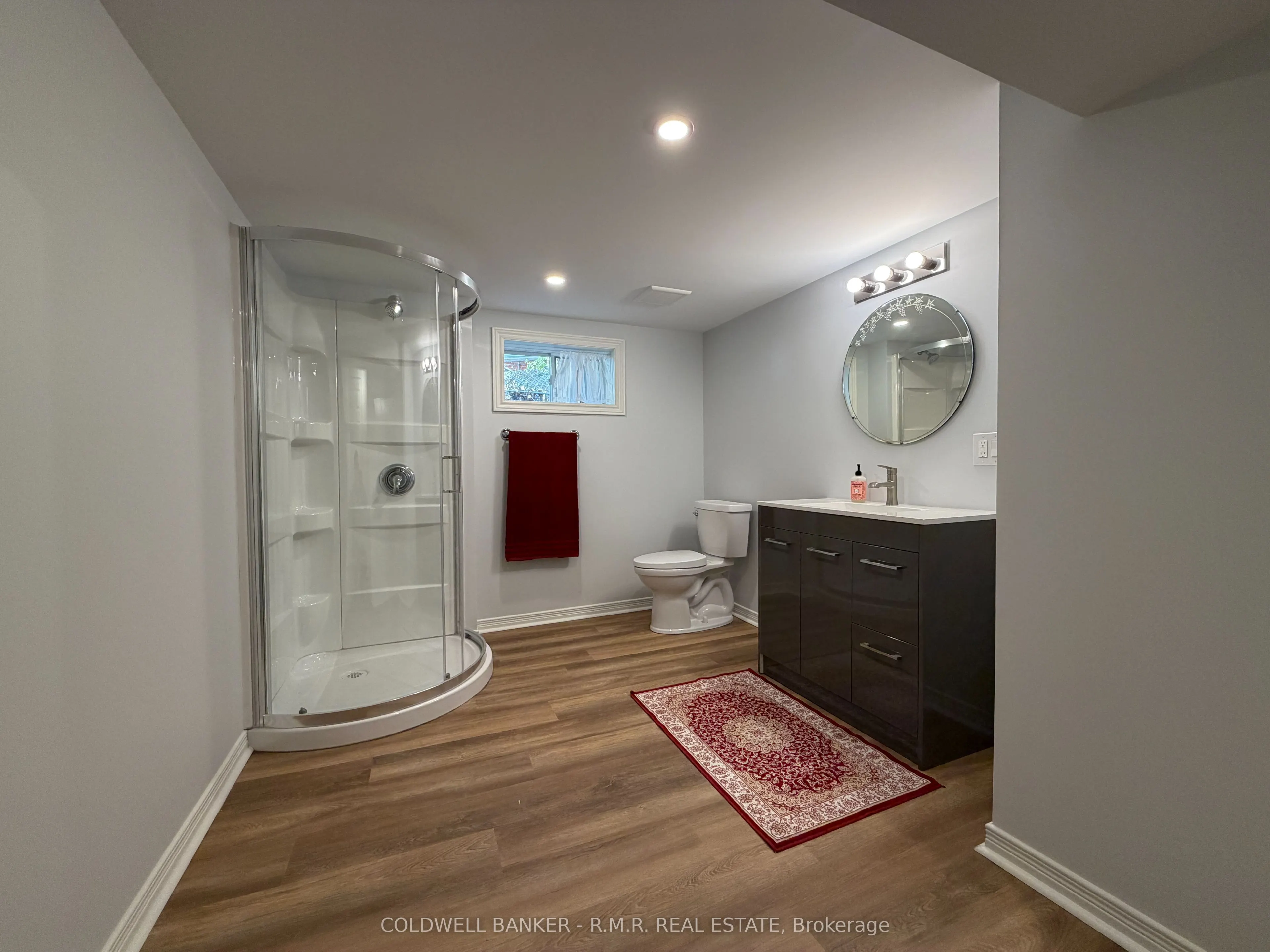 275 Silverbirch Drive