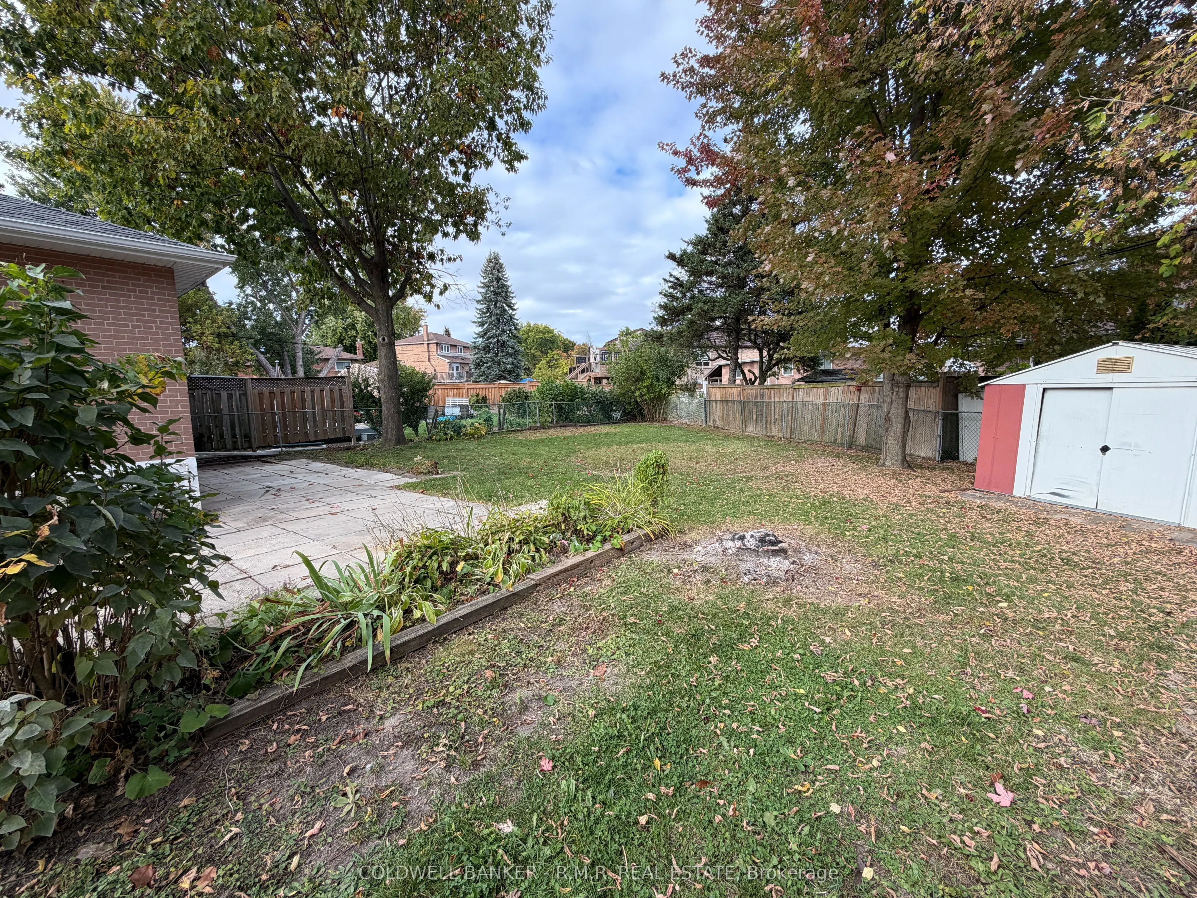 275 Silverbirch Drive