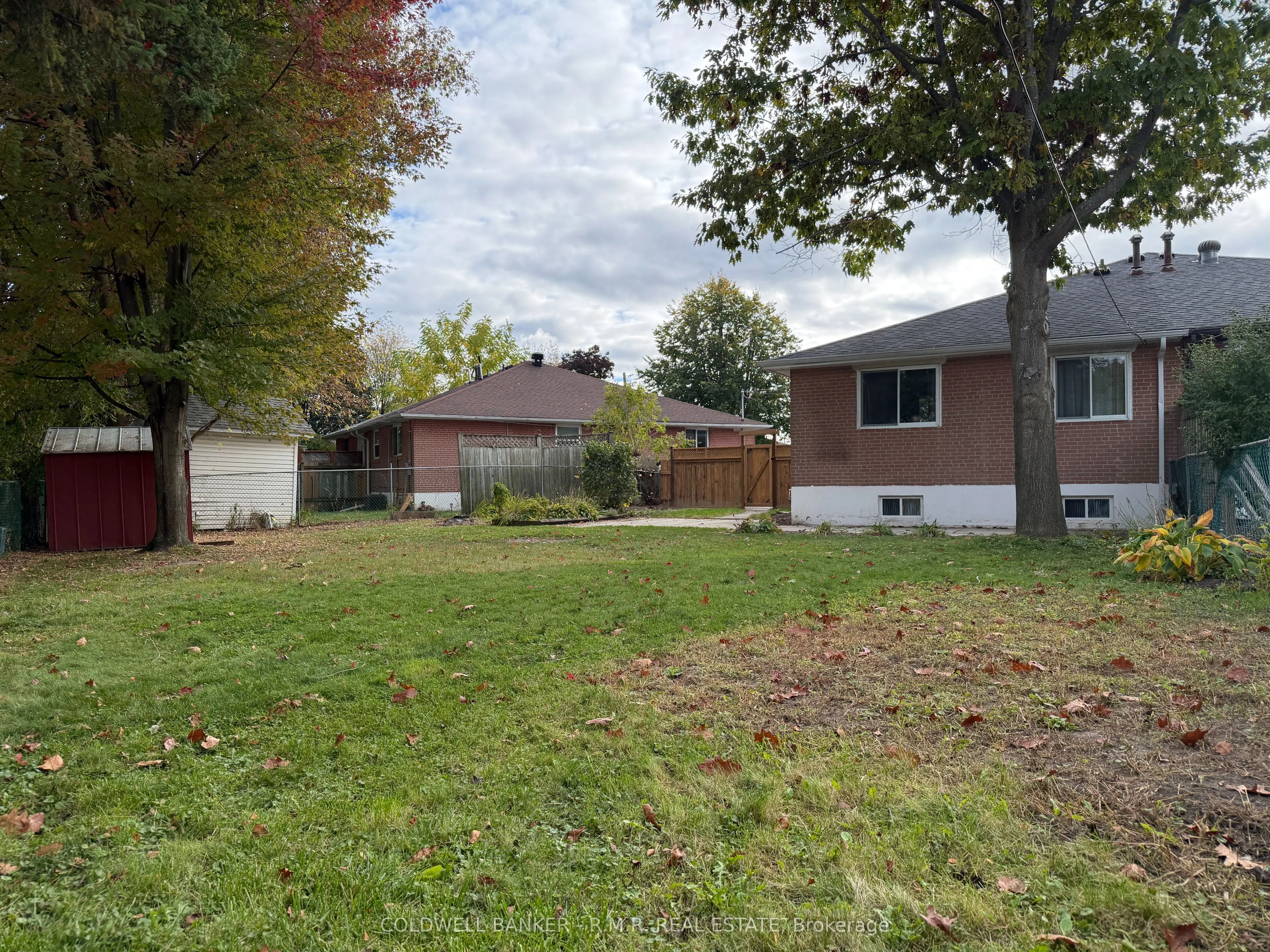 275 Silverbirch Drive