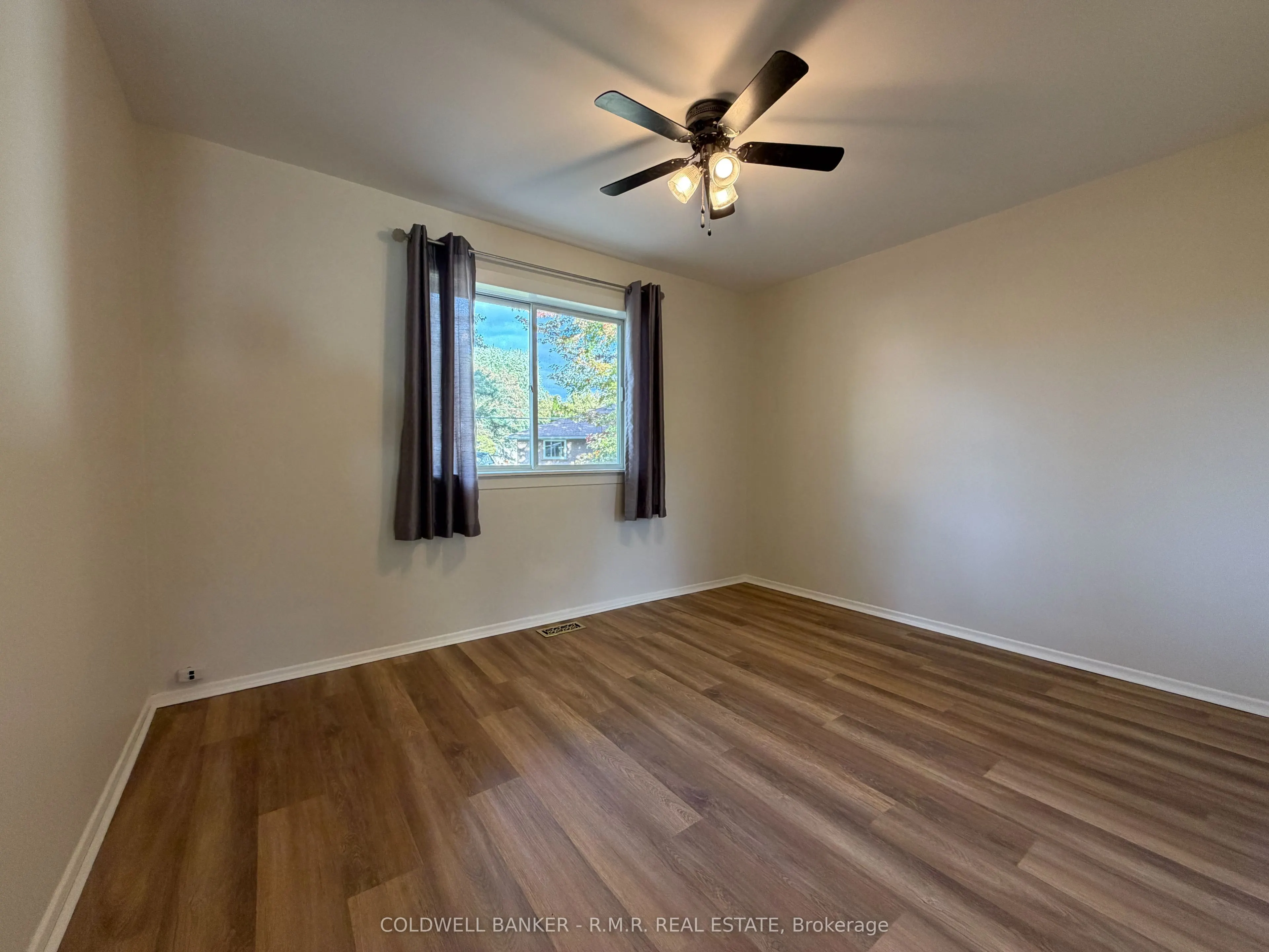 275 Silverbirch Drive