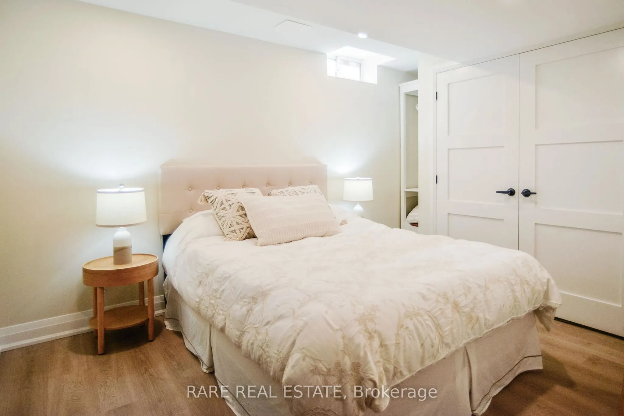 10 Porter Avenue W, #35
