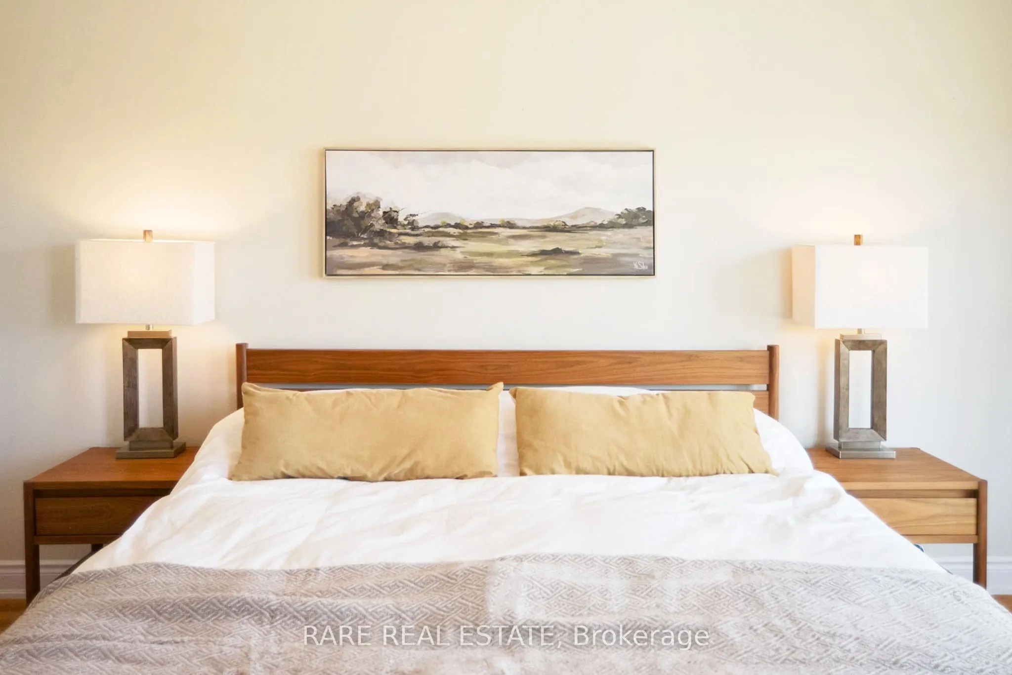 10 Porter Avenue W, #35