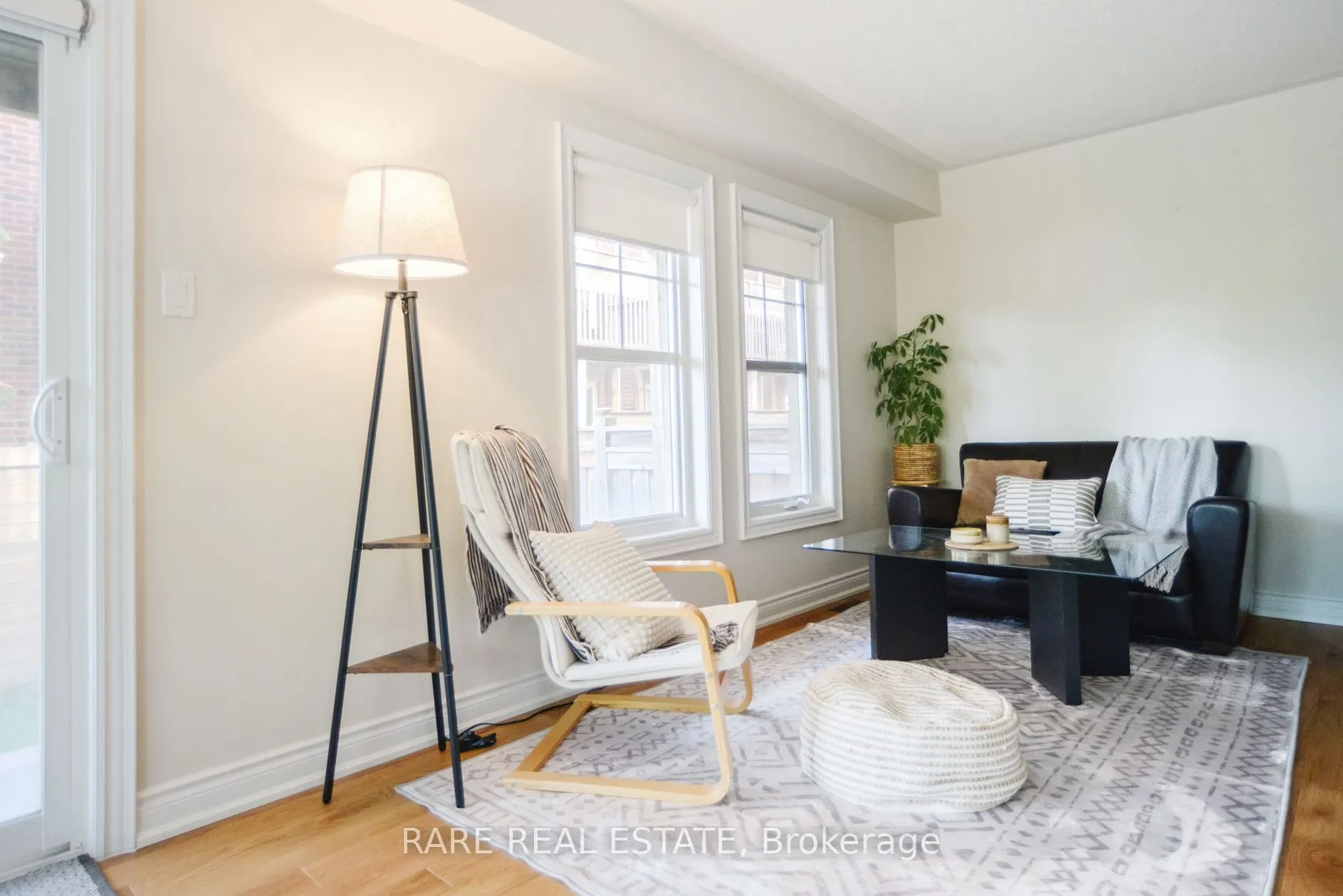 10 Porter Avenue W, #35