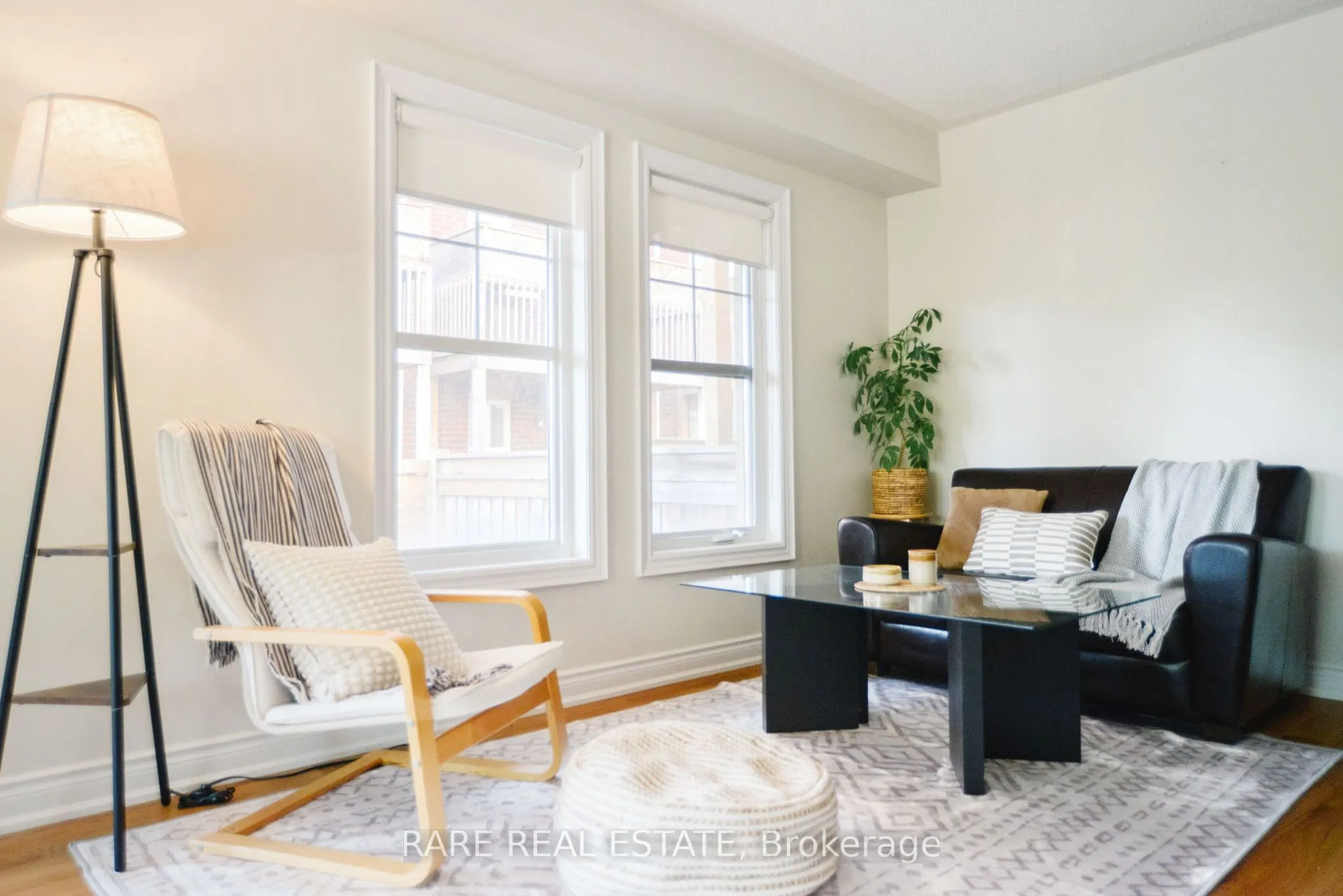 10 Porter Avenue W, #35