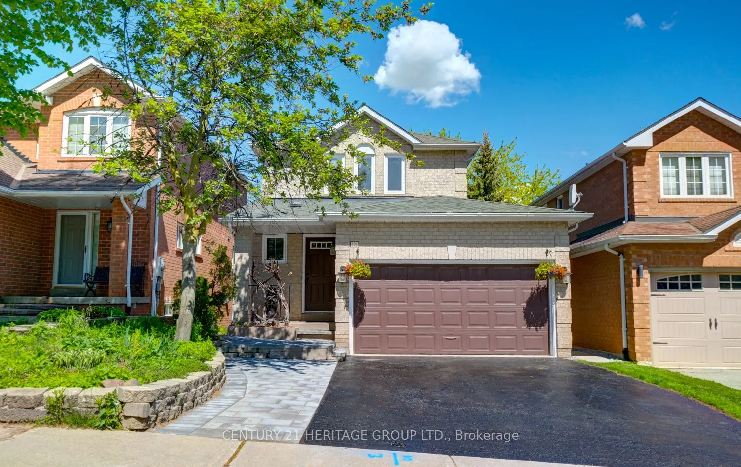 431 Carruthers Avenue, #Upper