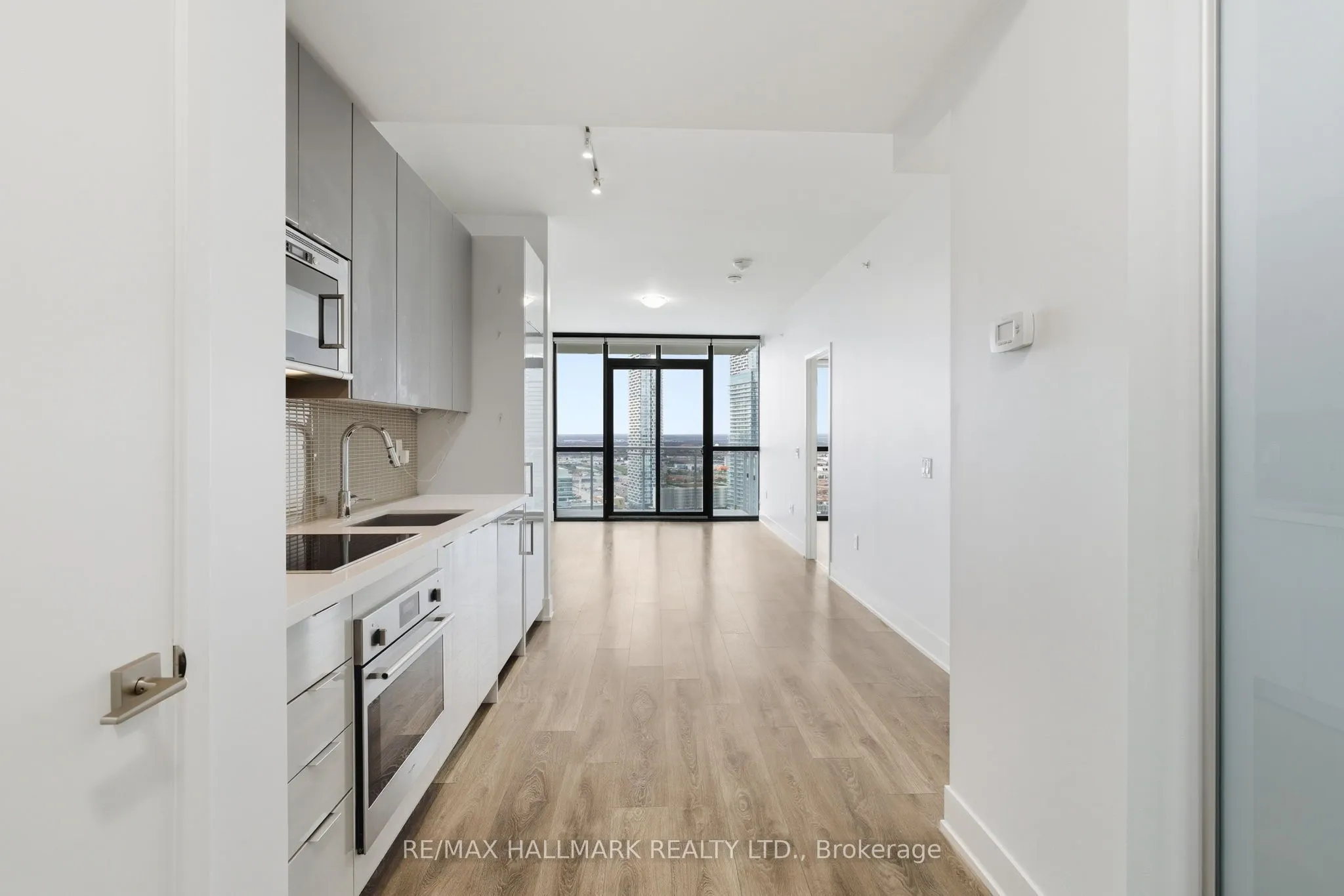 2916 Highway 7 Road W, #2406