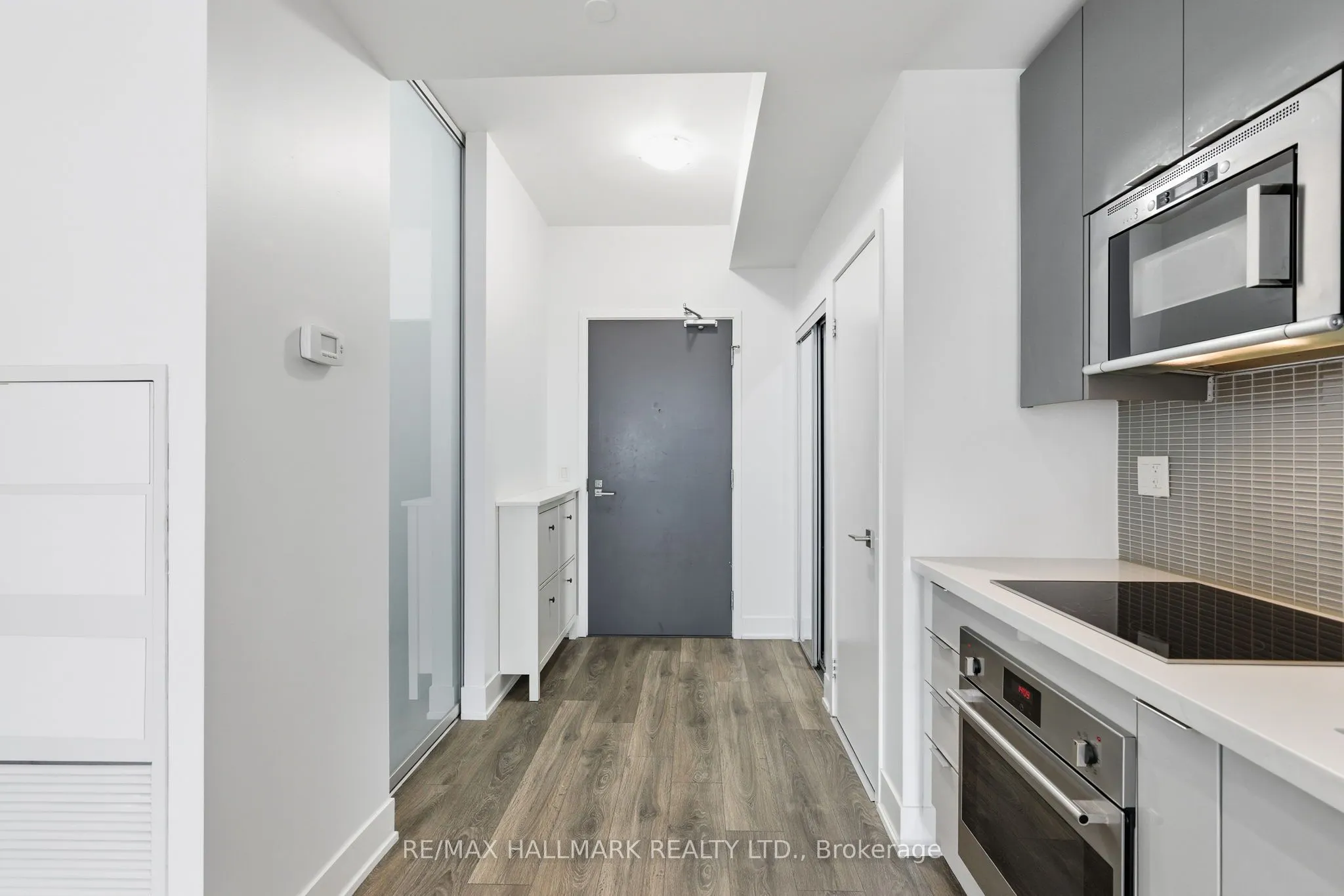 2916 Highway 7 Road W, #2406