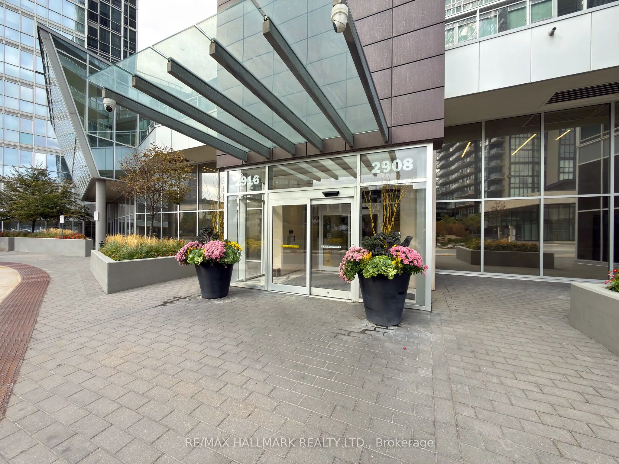 2916 Highway 7 Road W, #2406