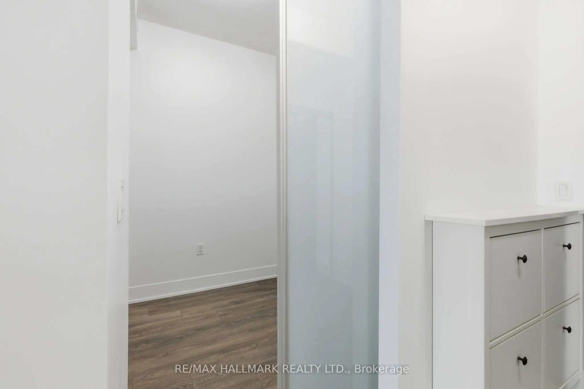 2916 Highway 7 Road W, #2406