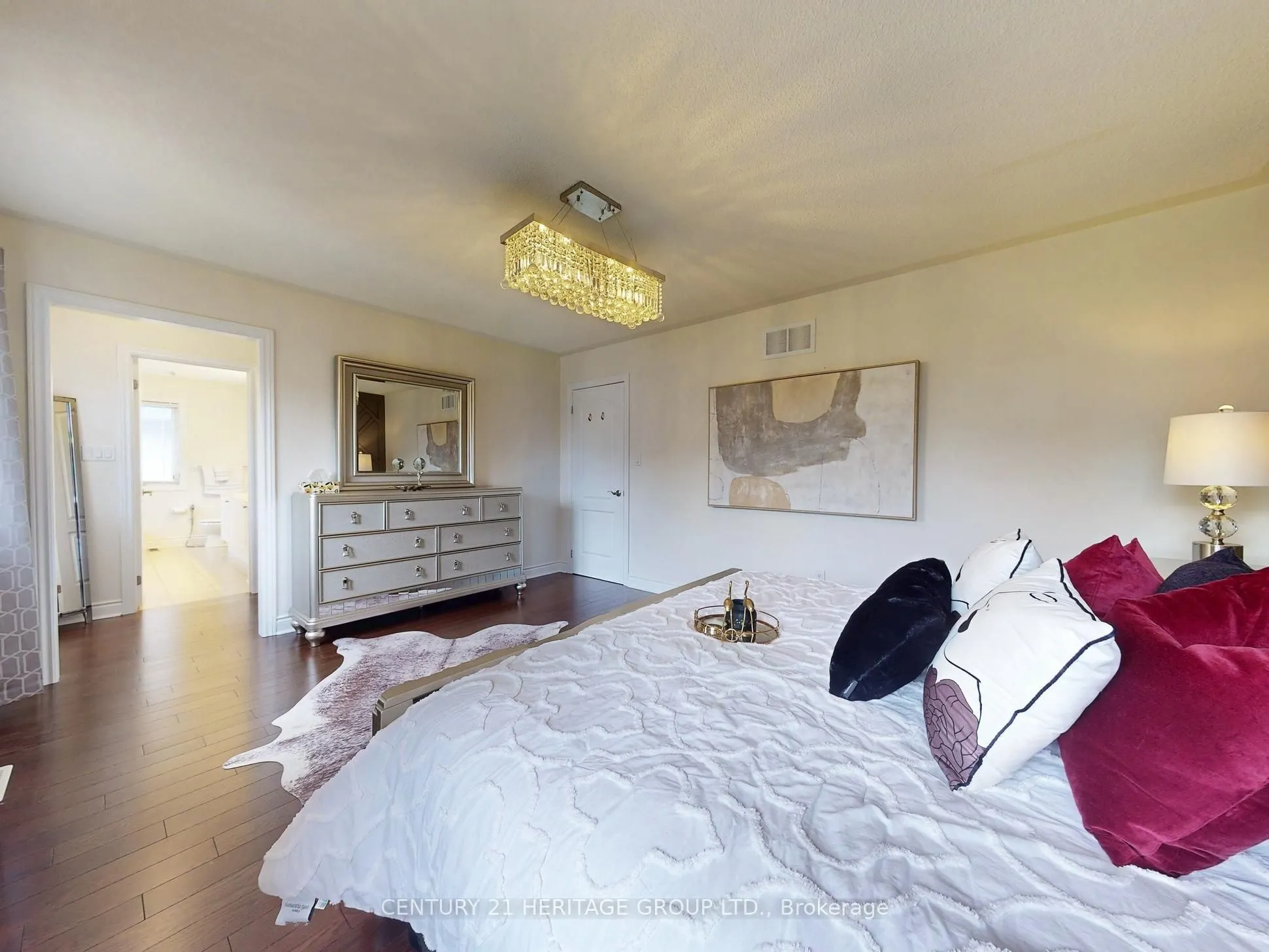 1062 Blackhall Crescent