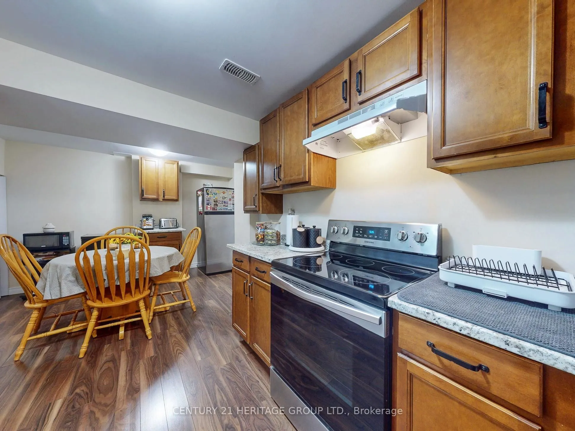 1062 Blackhall Crescent