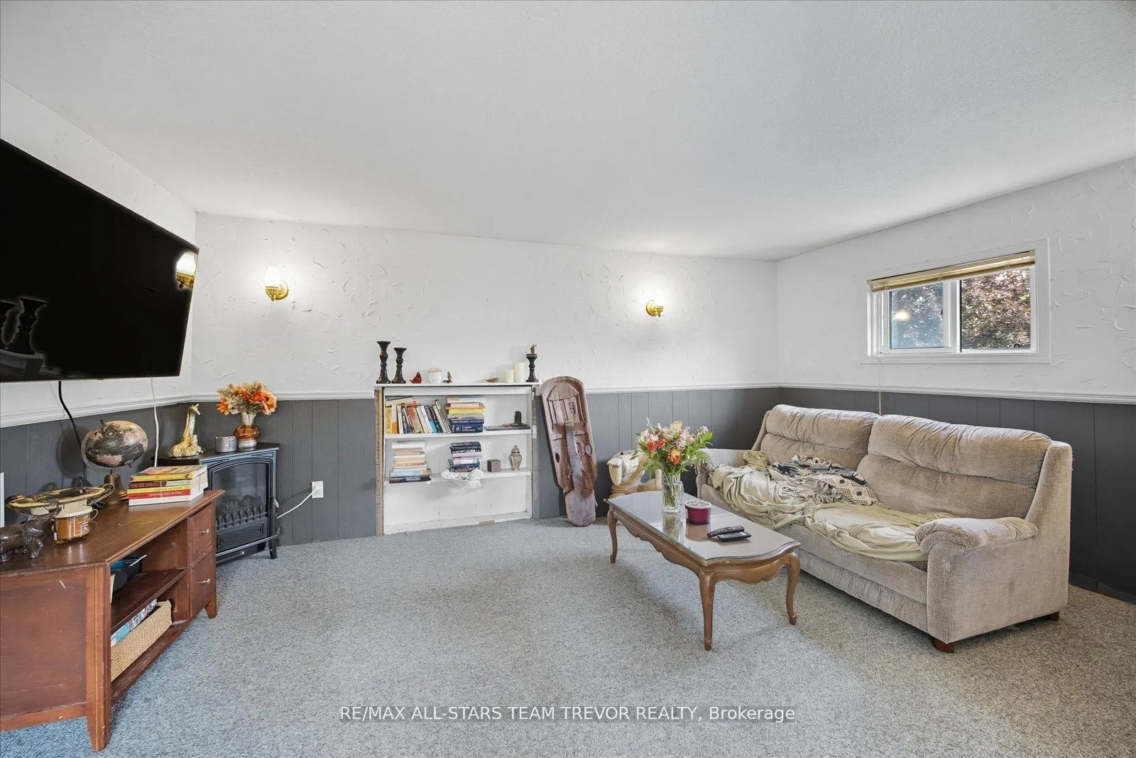 26 Metro Road N