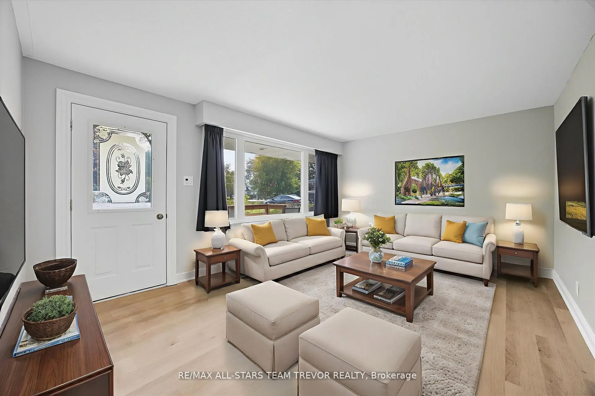 26 Metro Road N