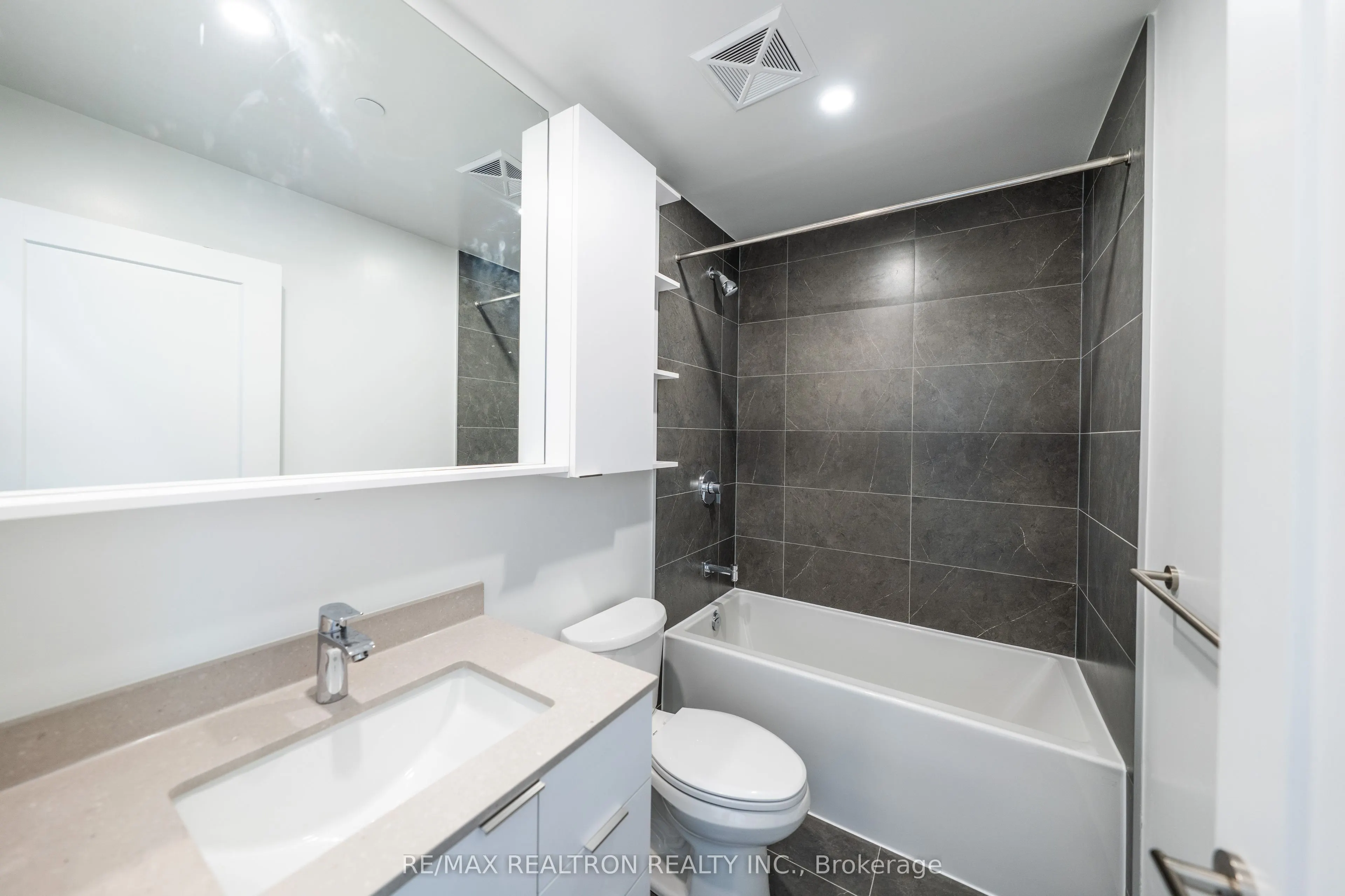 8 Cedarland Drive, #131
