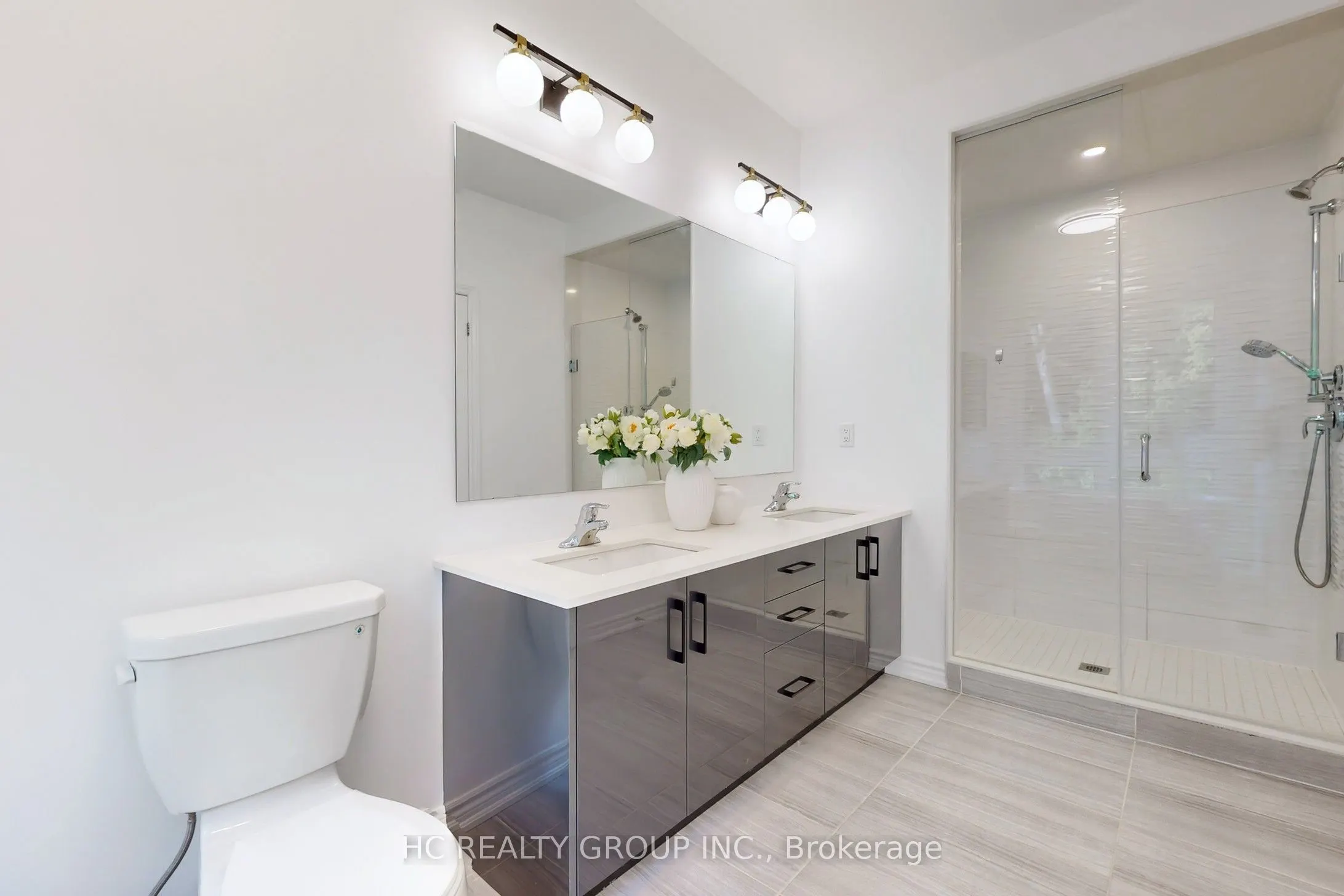 64 La Tache Crescent