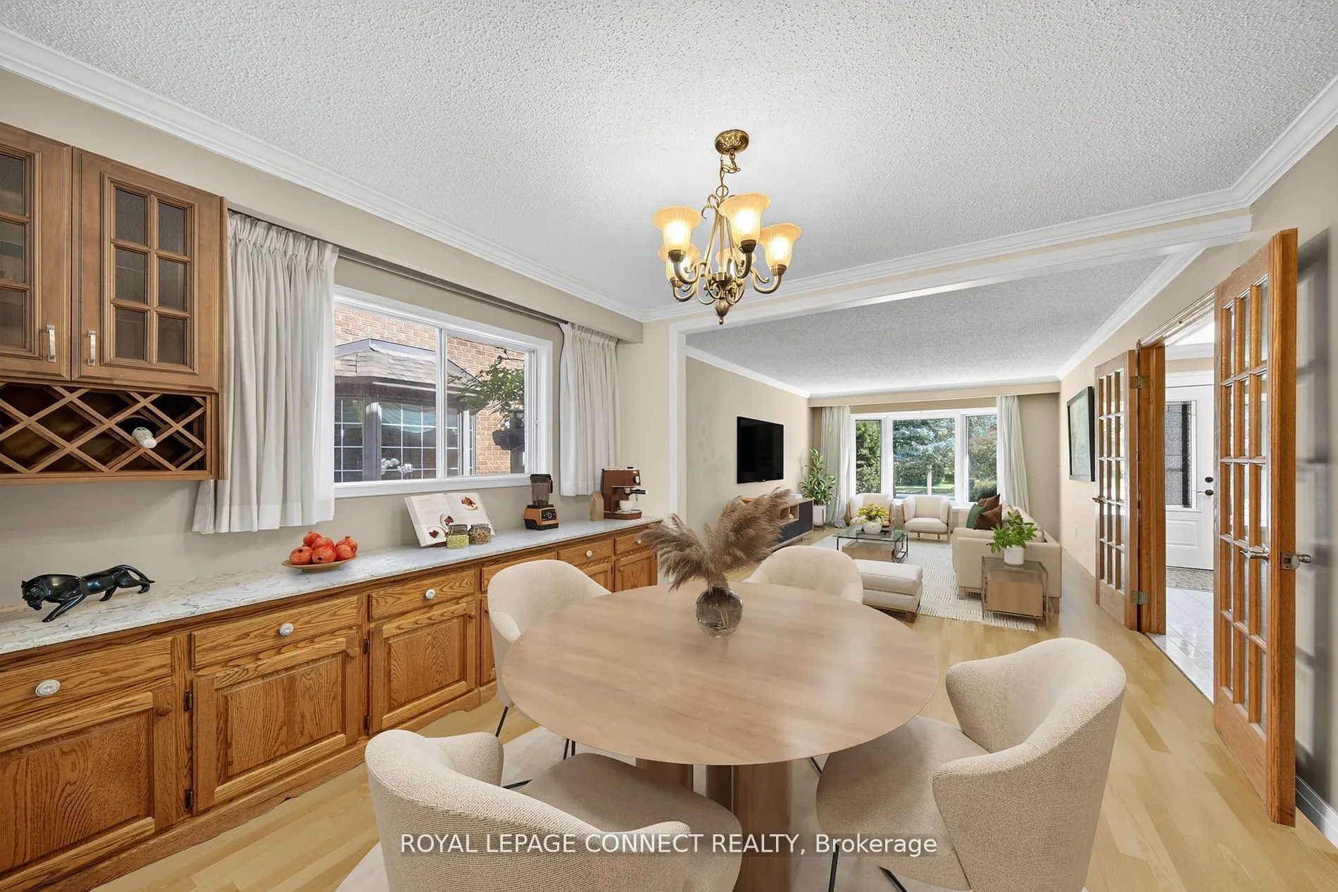 90 Golf Links Drive