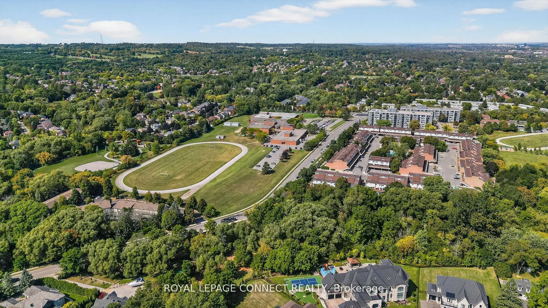 90 Golf Links Drive