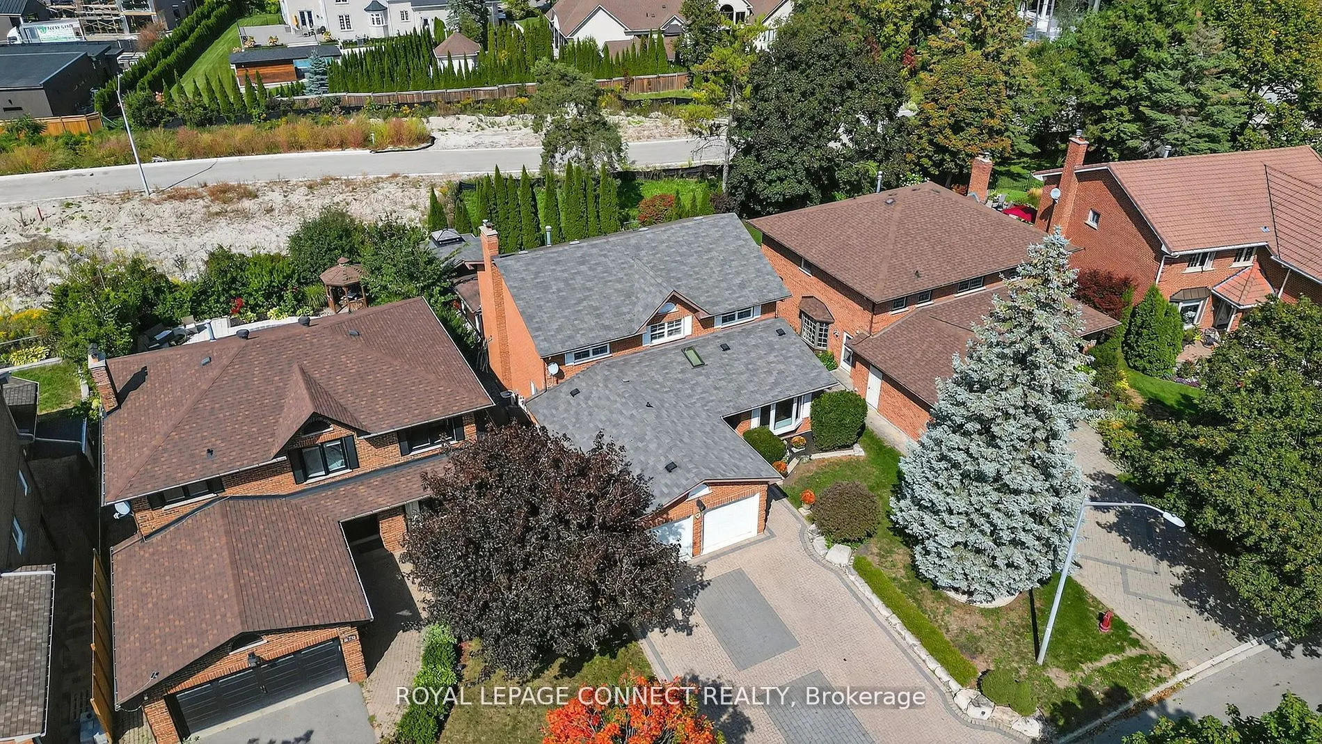 90 Golf Links Drive