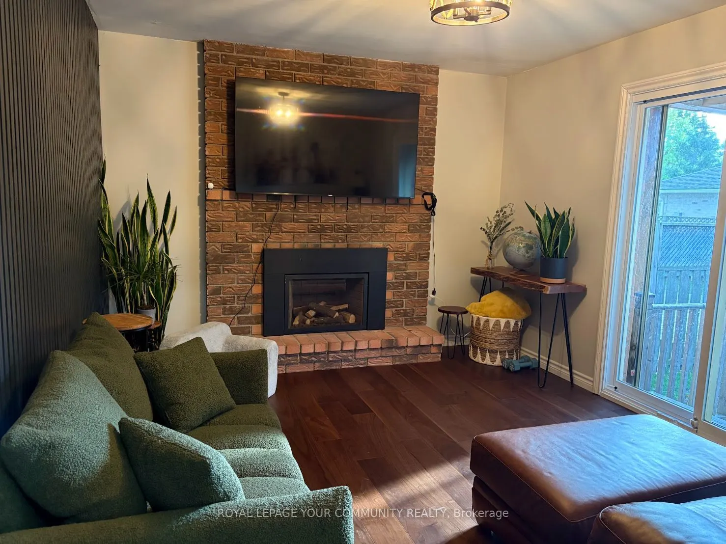 370 Erin Trail