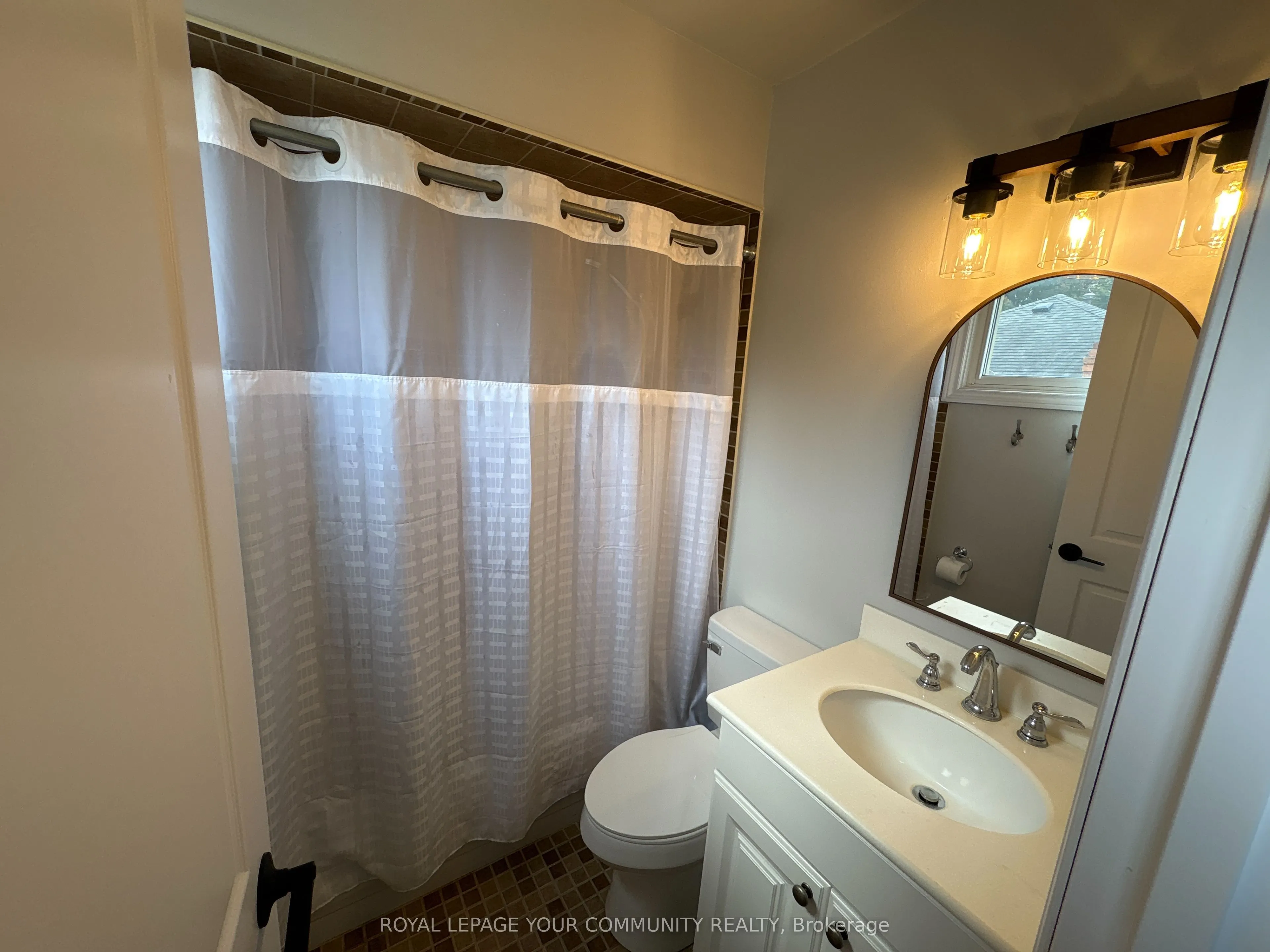 370 Erin Trail