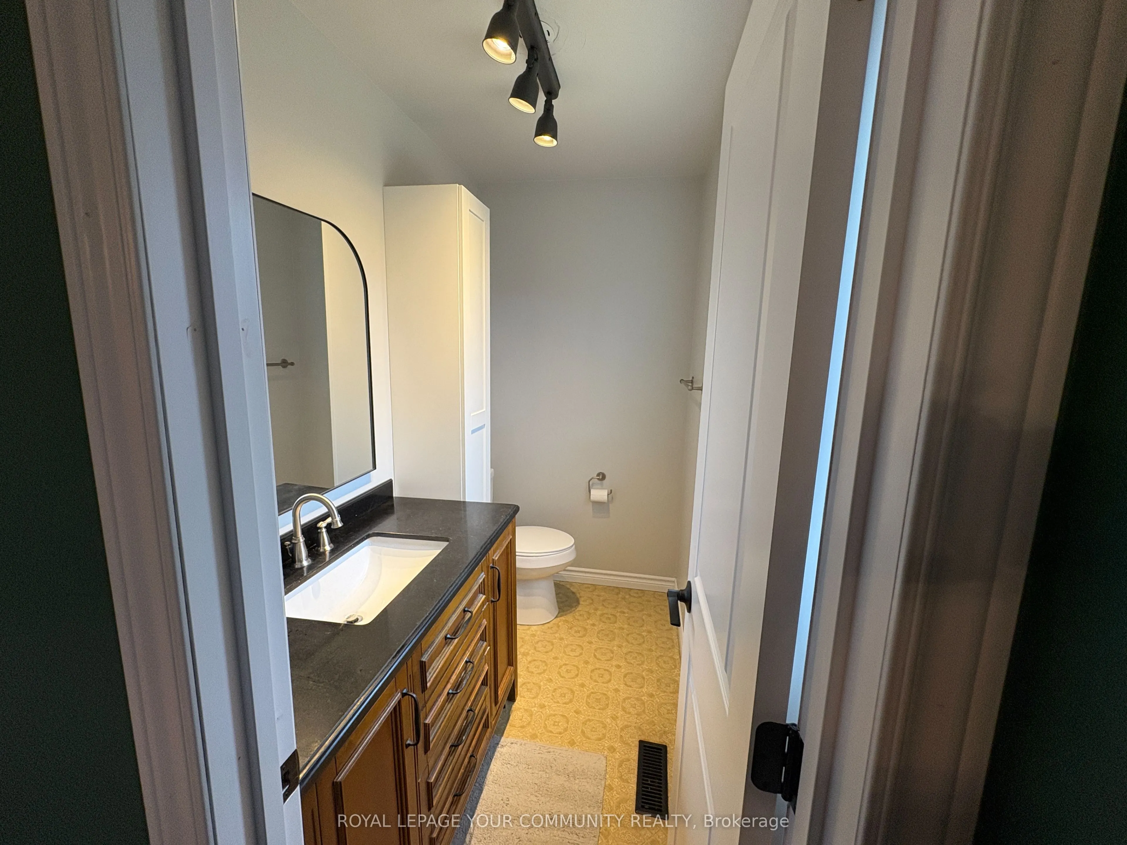 370 Erin Trail