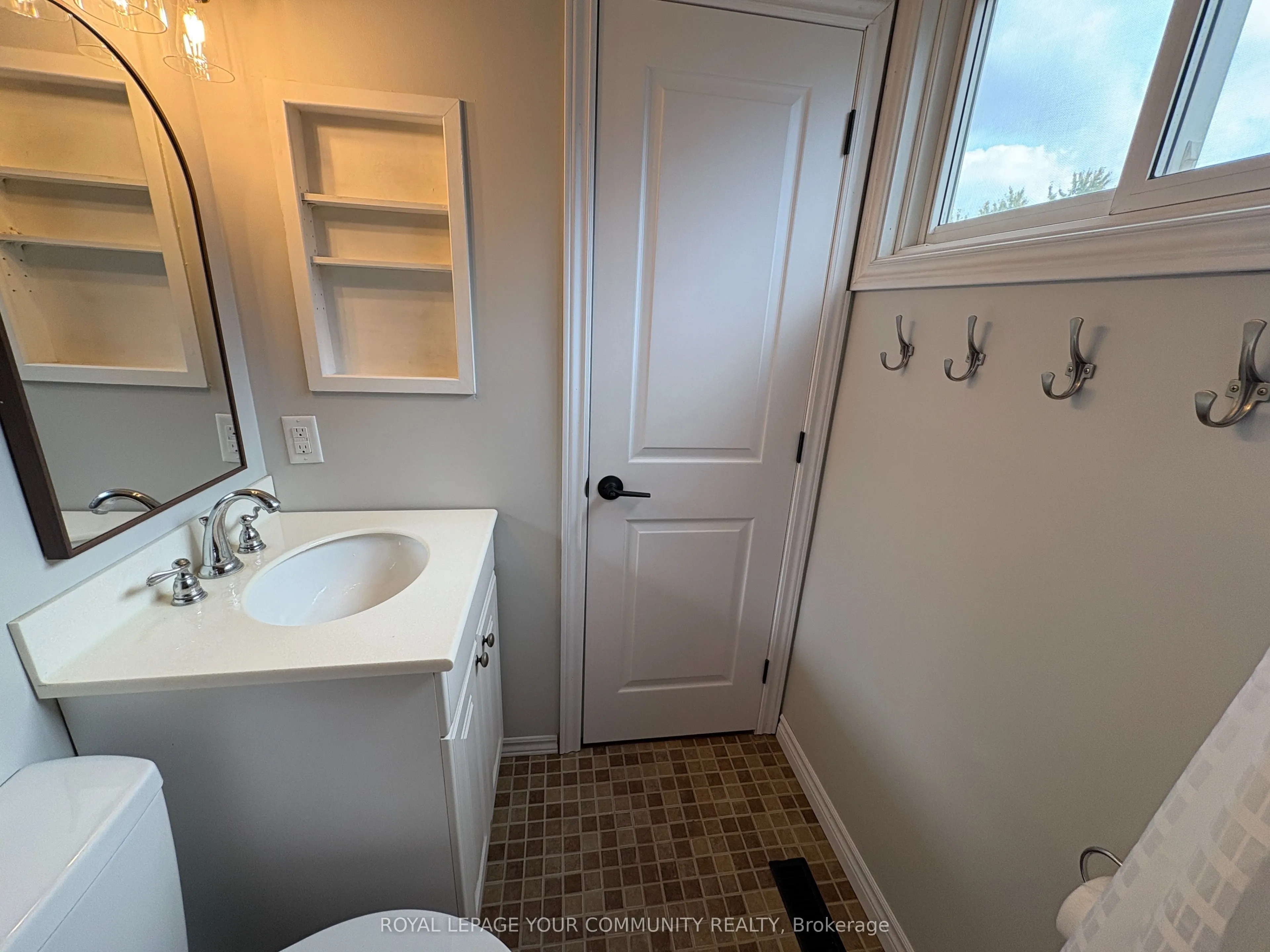 370 Erin Trail