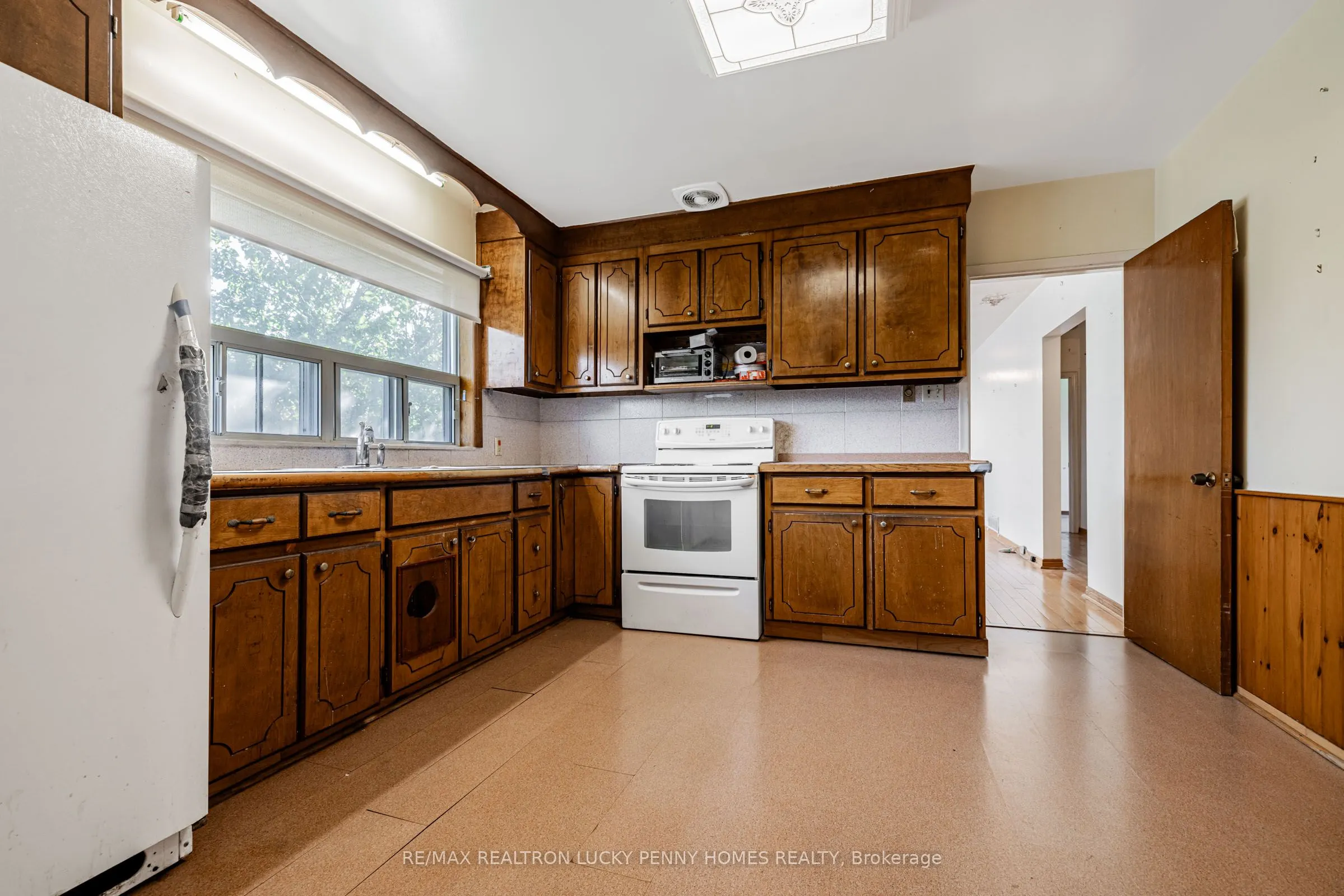 10 Abercorn Road