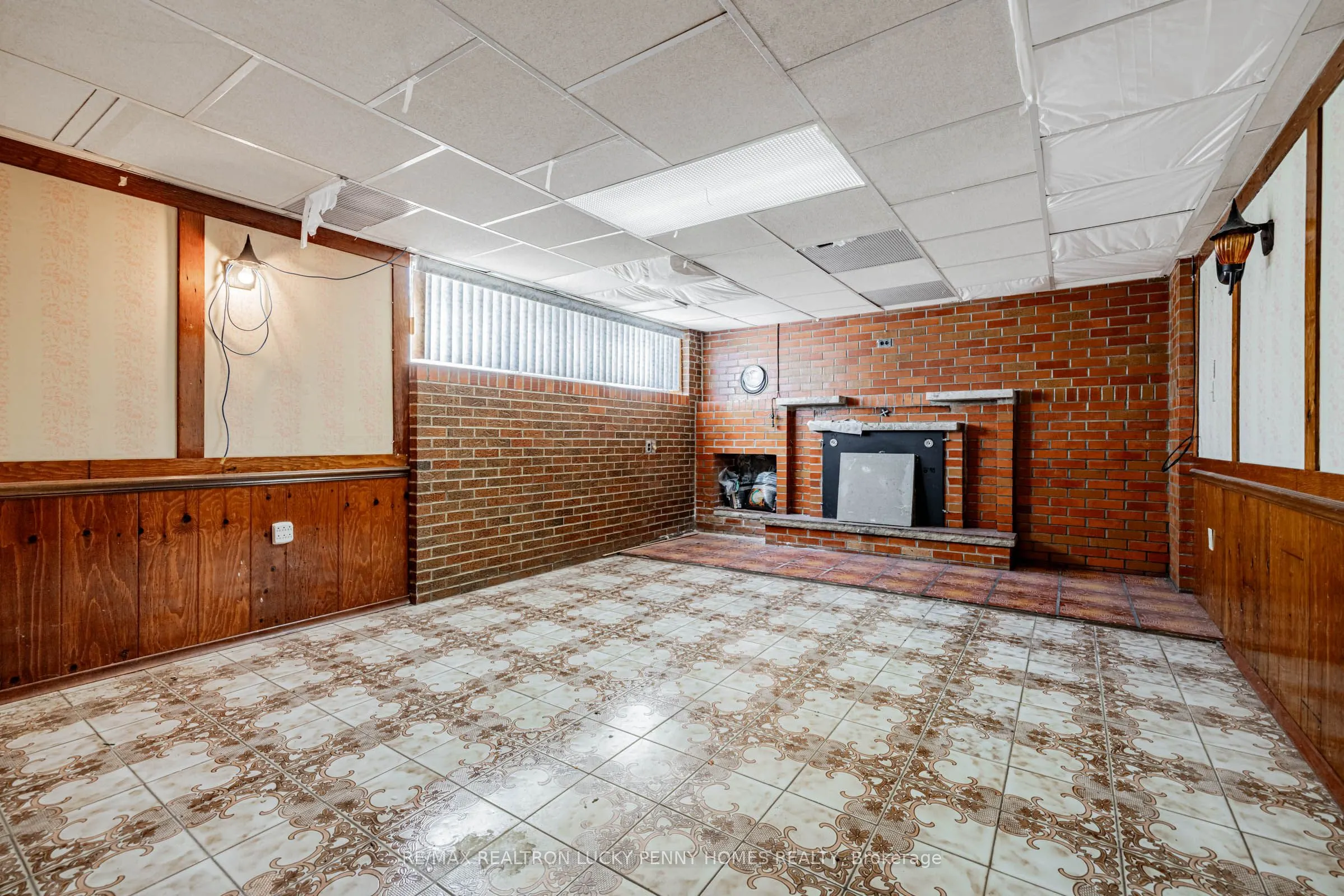 10 Abercorn Road