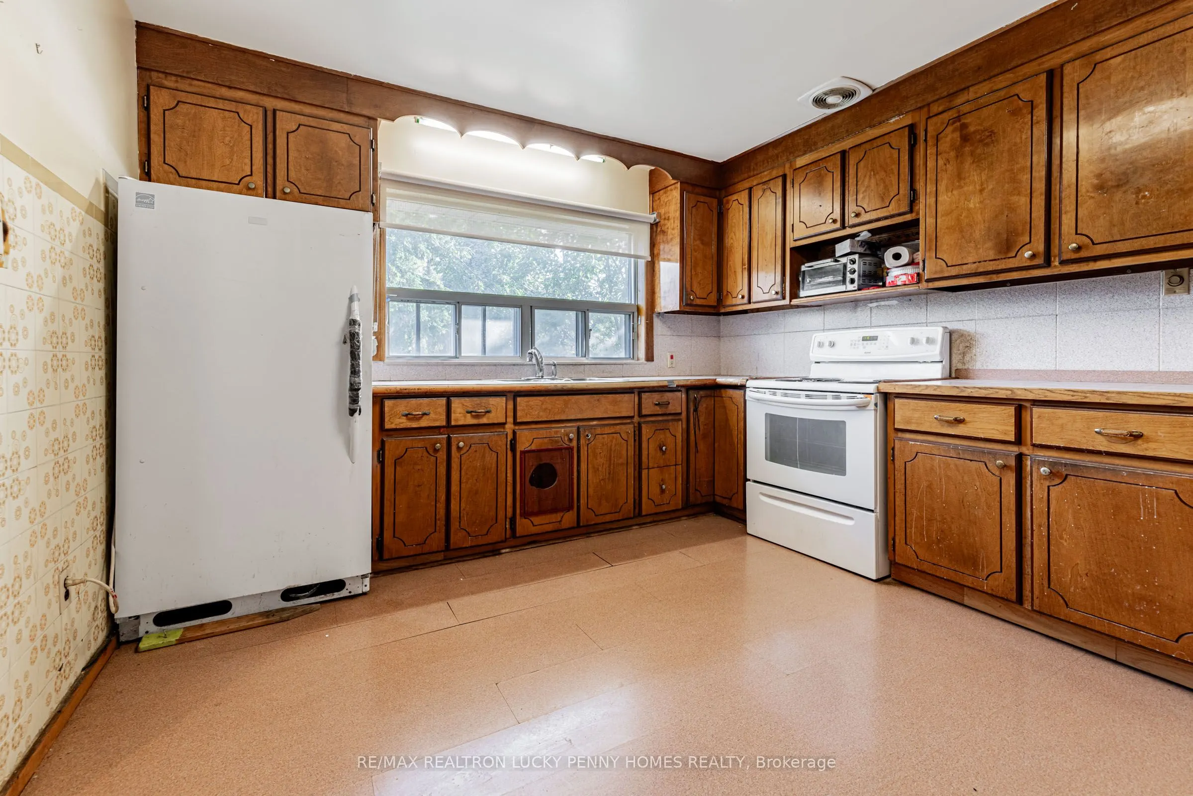 10 Abercorn Road