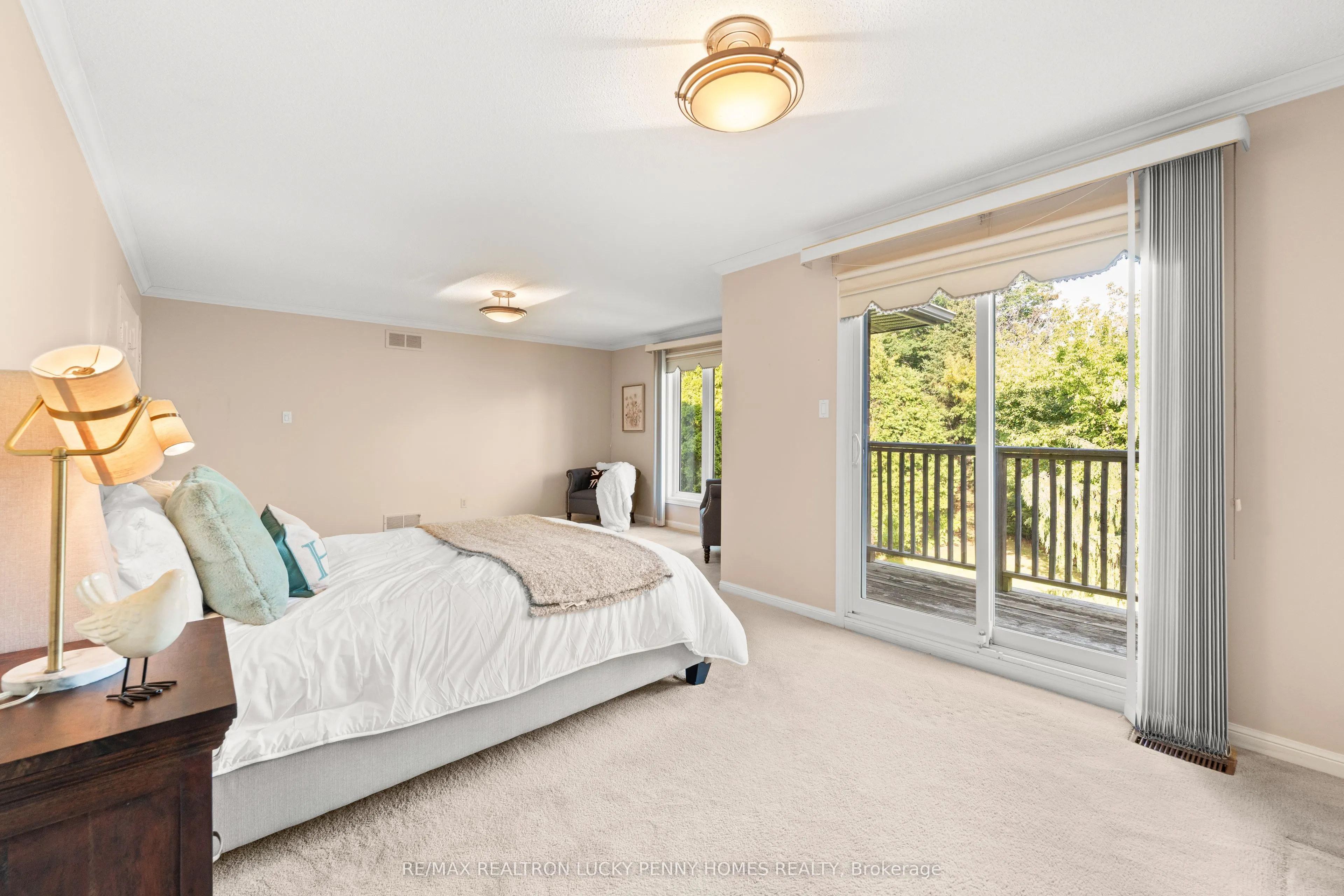17 McPhillips Avenue