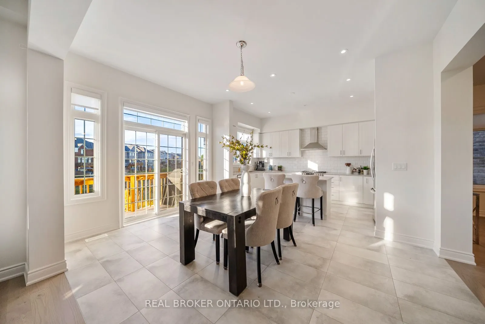 58 Meadow Vista Crescent
