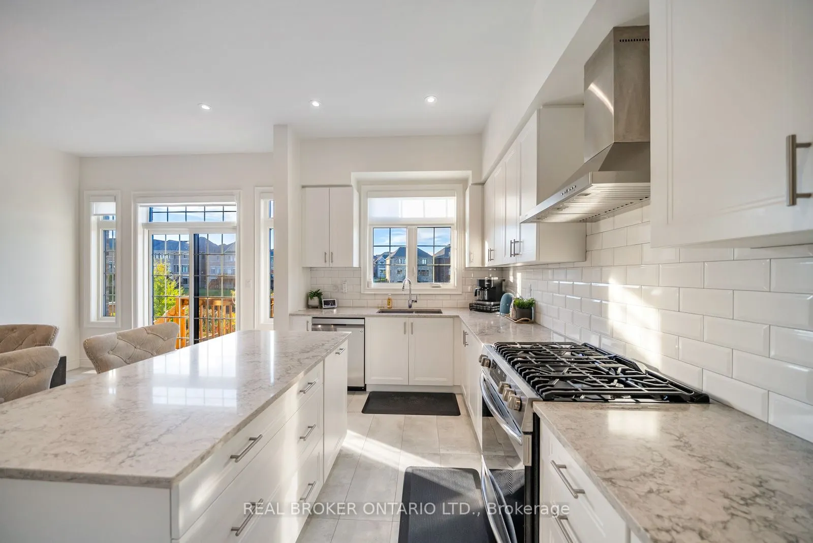 58 Meadow Vista Crescent