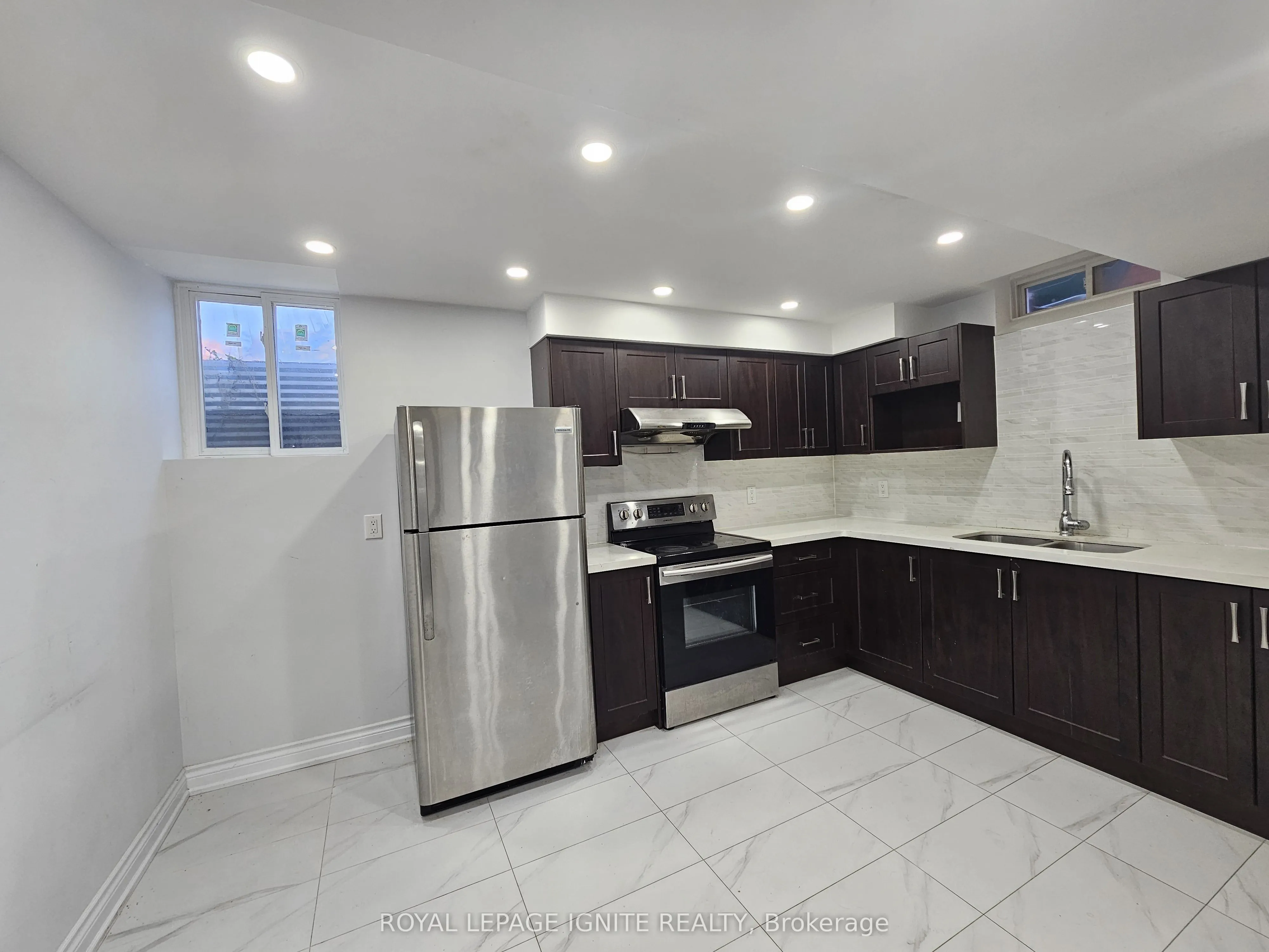 41 Gordon Weeden Road