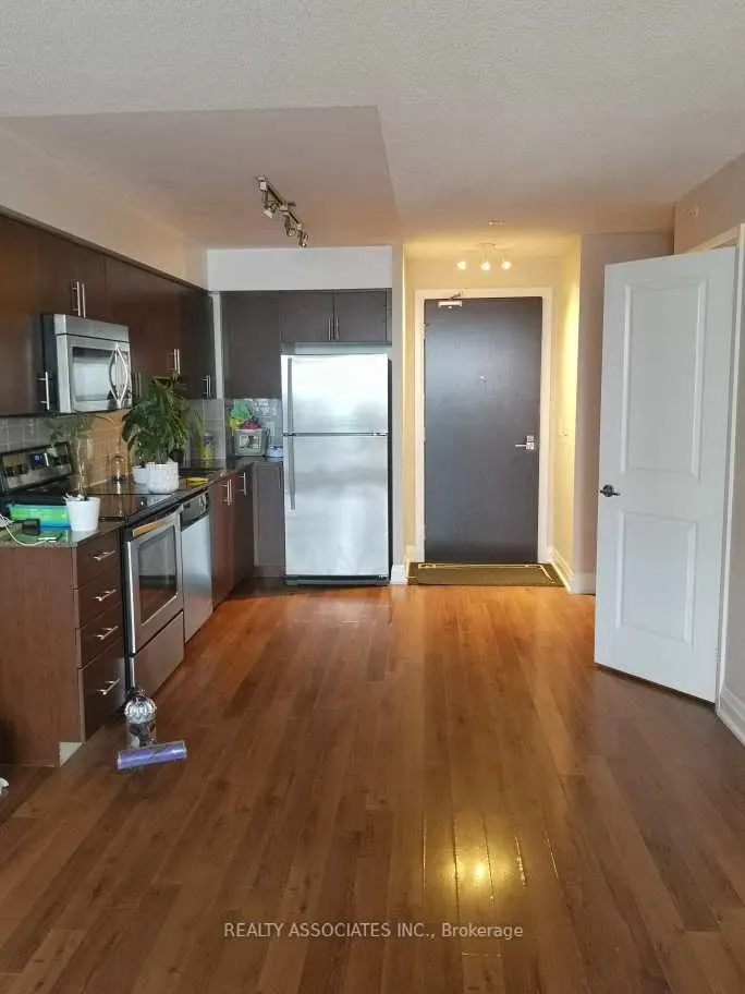 372 Highway 7 Road E, #923