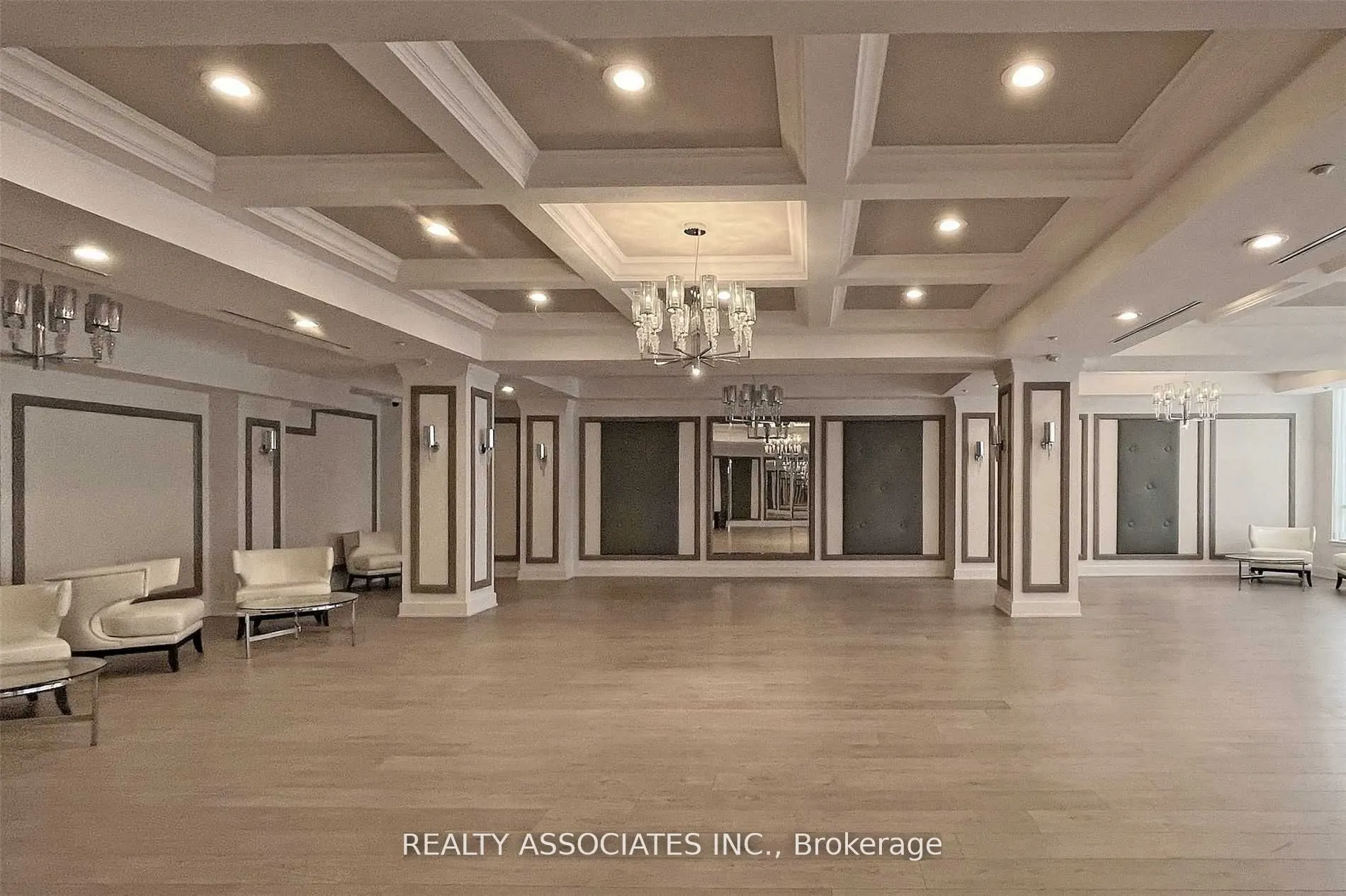 372 Highway 7 Road E, #923