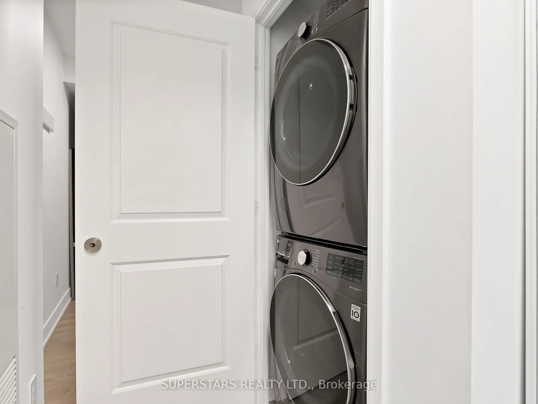 7608 Yonge Street, #620