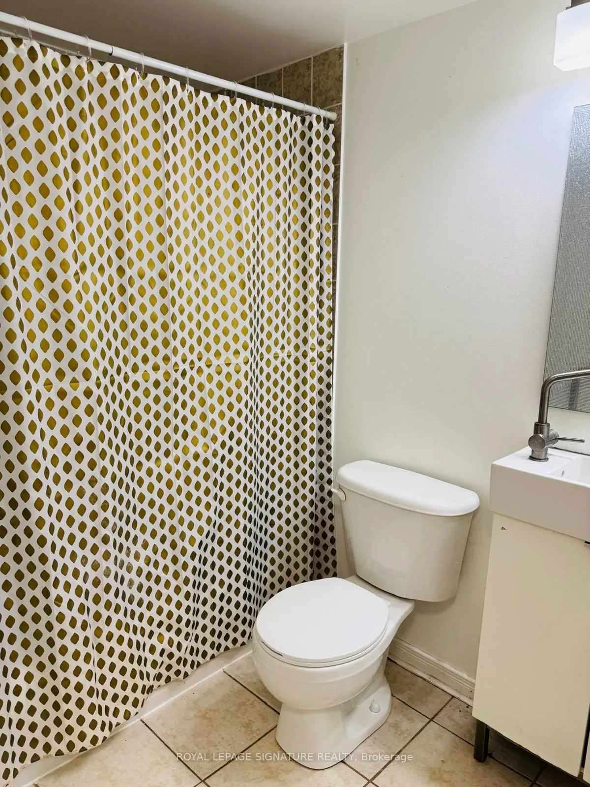 2285 Bur Oak Avenue, #28