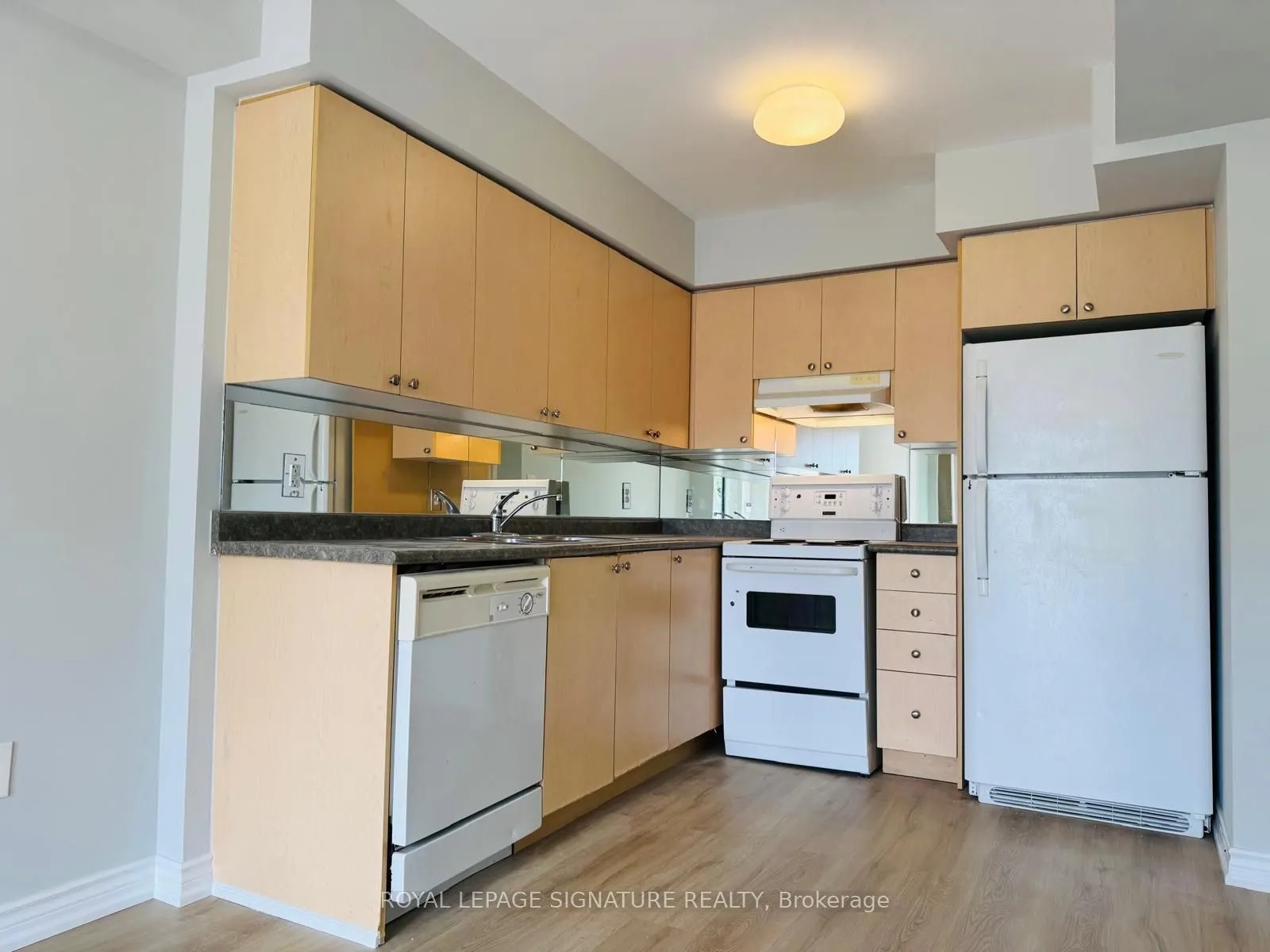 2285 Bur Oak Avenue, #28