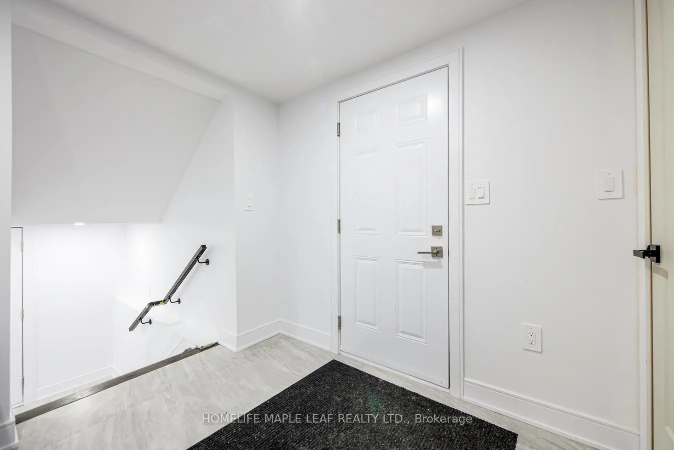 90 Scanlon Avenue, #(Upper)