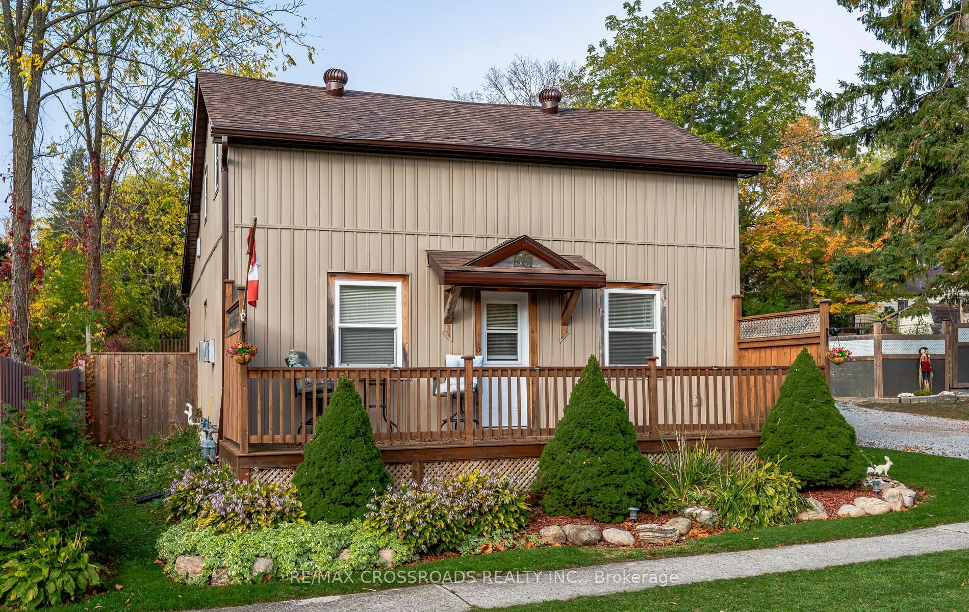 55 Laidlaw Street S